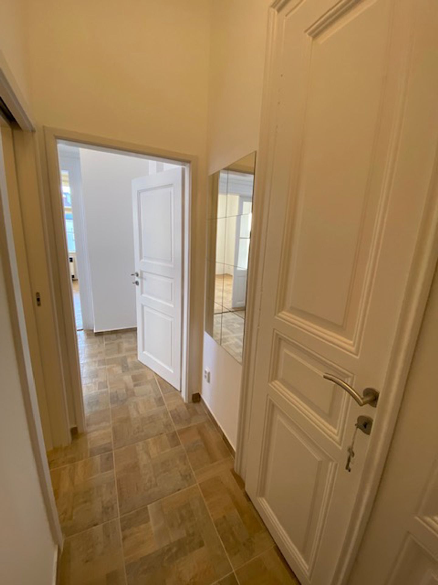 Lublaňská 18, Praha 2 (3) - Praha spouští elektronické aukce městských bytů (36/37)