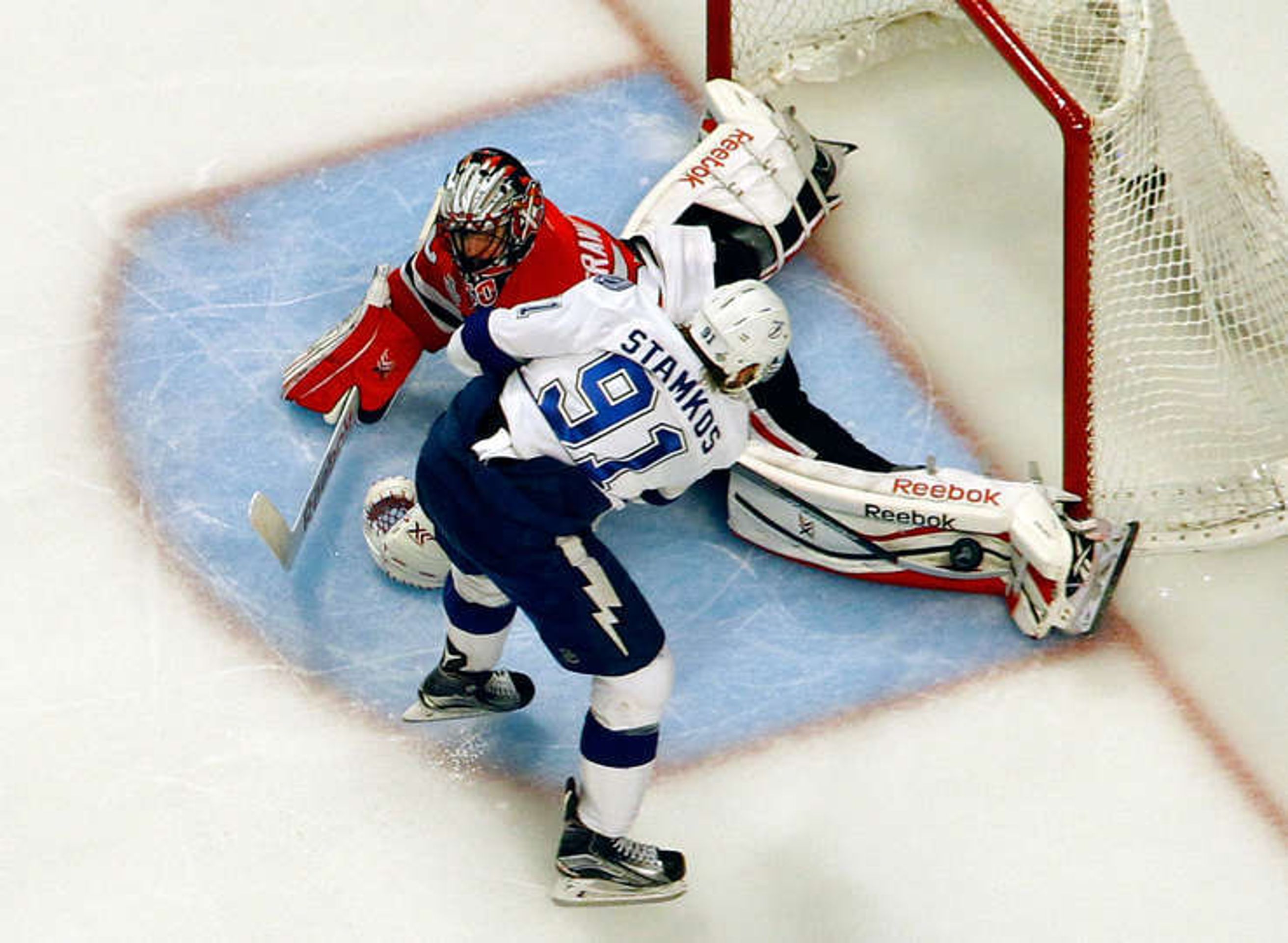 Chicago slaví svůj šestý Stanley Cup - 8 - GALERIE: Chicago získalo svůj šestý Stanley Cup (8/16)