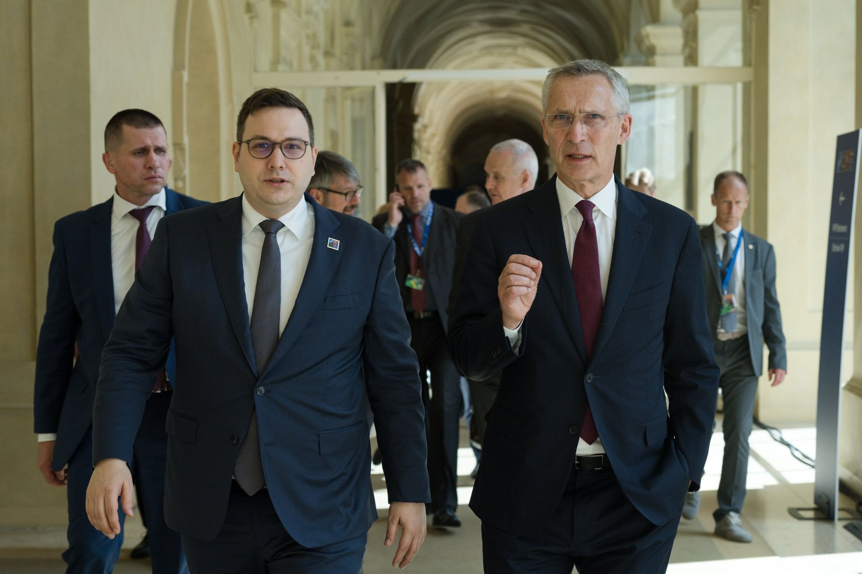 Jens Stoltenberg a Jan Lipavský - Jens Stoltenberg a Anthony Blinken v Praze (2/17)