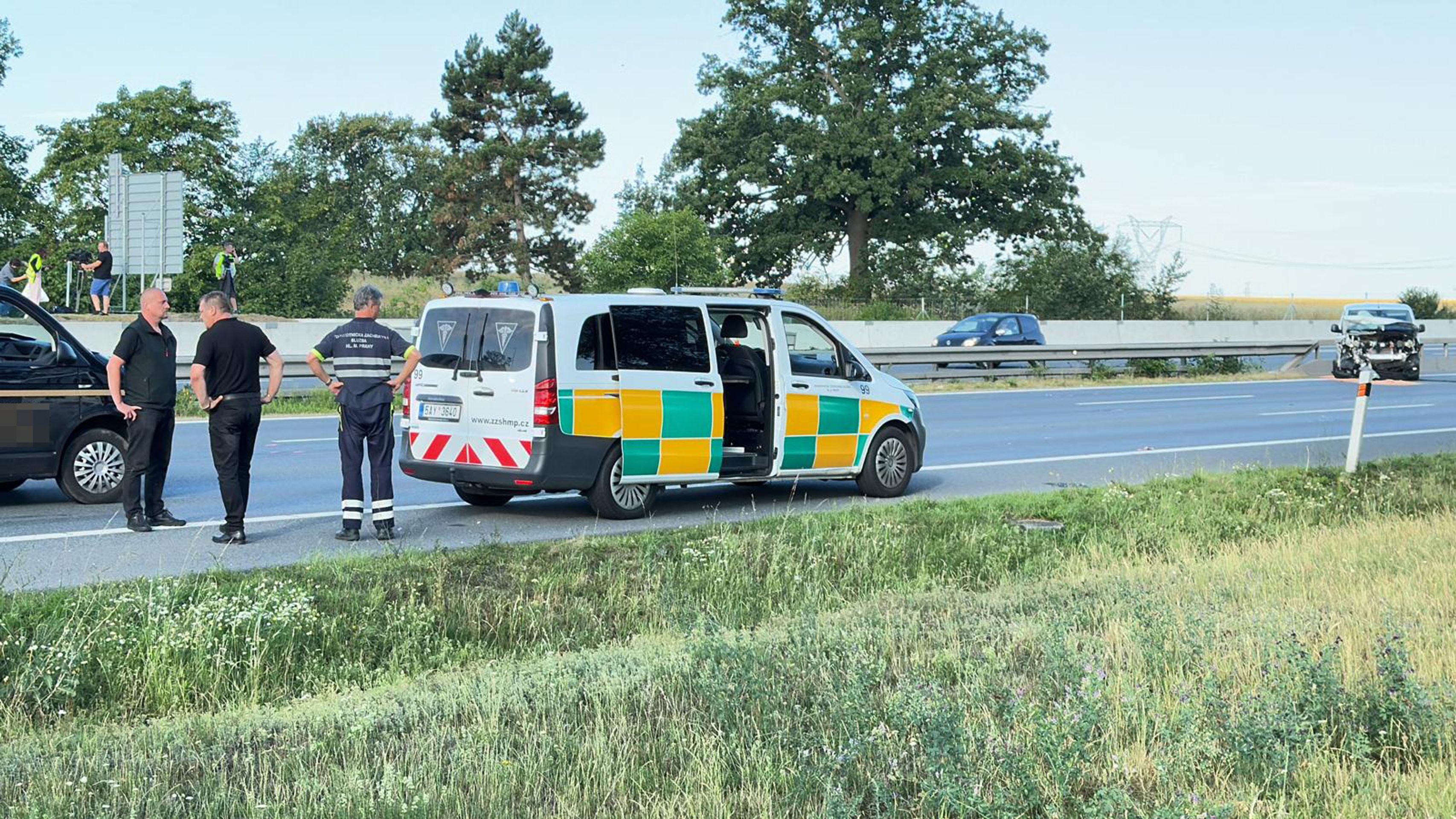 Vážná dopravní nehoda na D1 (10) - Vážná dopravní nehoda na D1 (11/21)