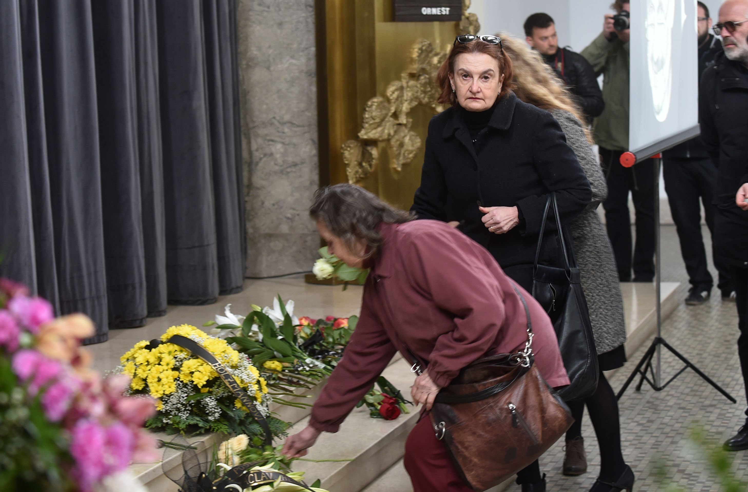 Rozloučení s Jiřím Ornestem - Eva Holubová - GALERIE: Rozloučení s Jiřím Ornestem (21/39)
