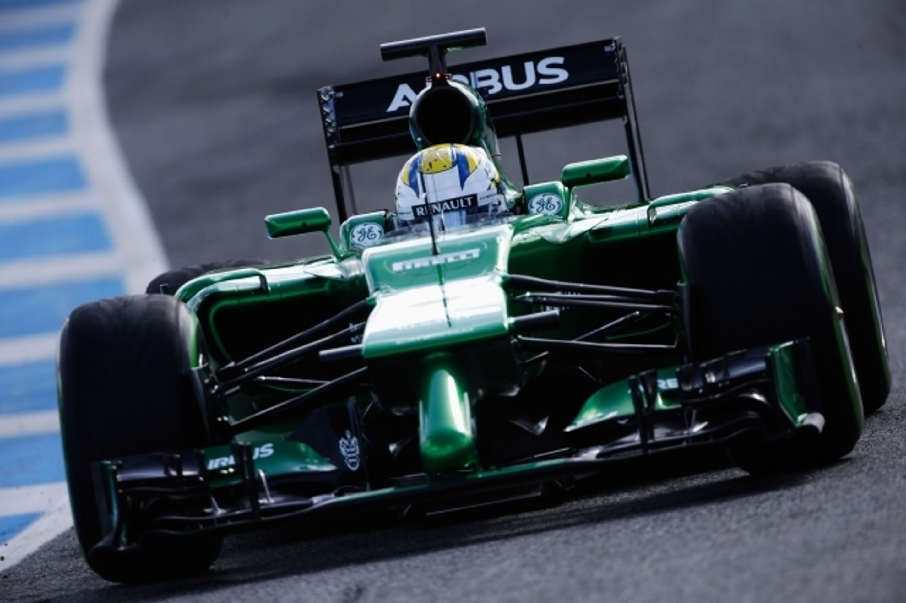 Letošní vozy F1 - 9 - GALERIE: Letošní monoposty F1 (4/10)
