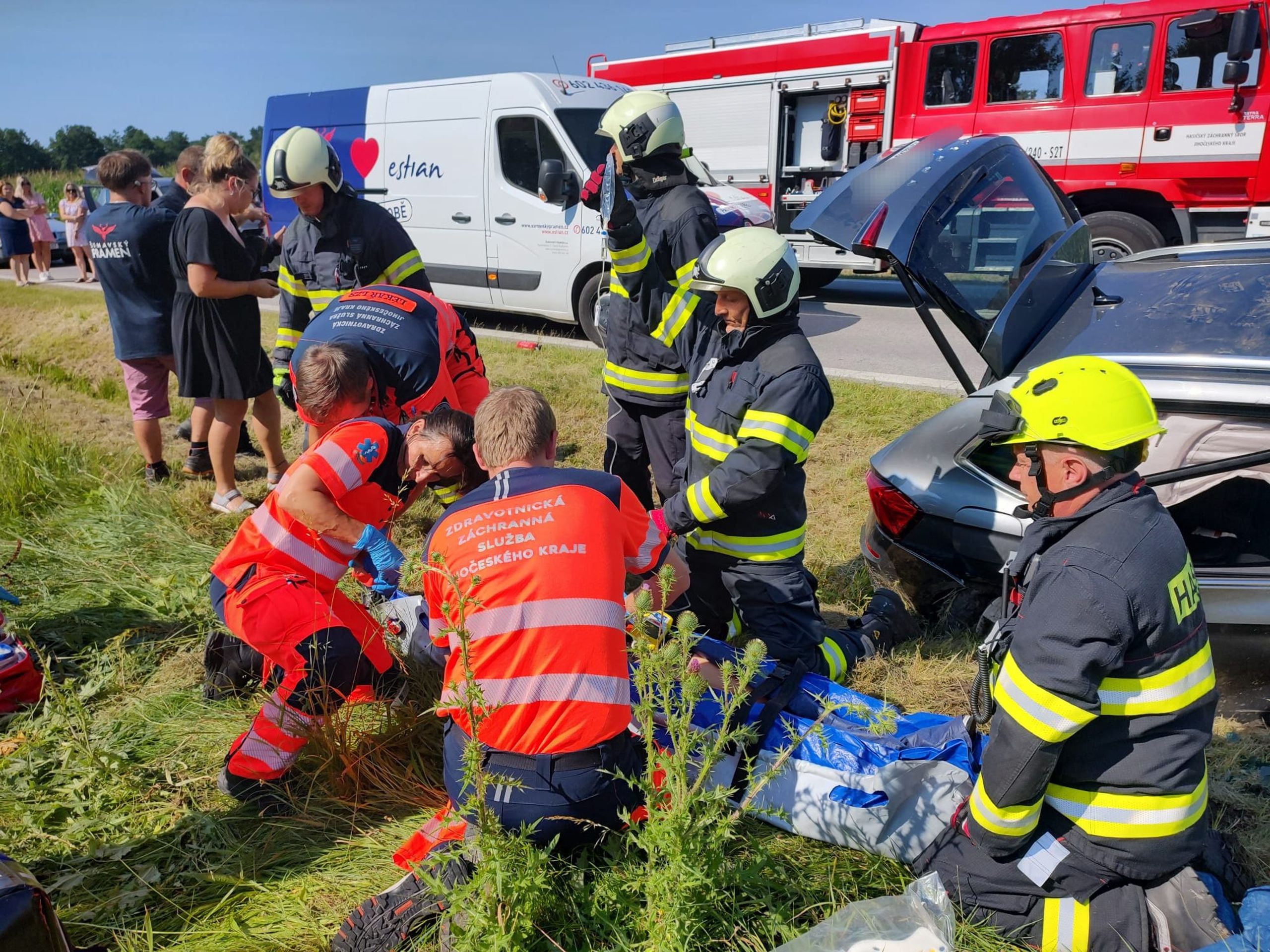 Dopravní nehoda se zraněním na Jindřichohradecku - Dopravní nehoda se zraněním na Jindřichohradecku (2/7)