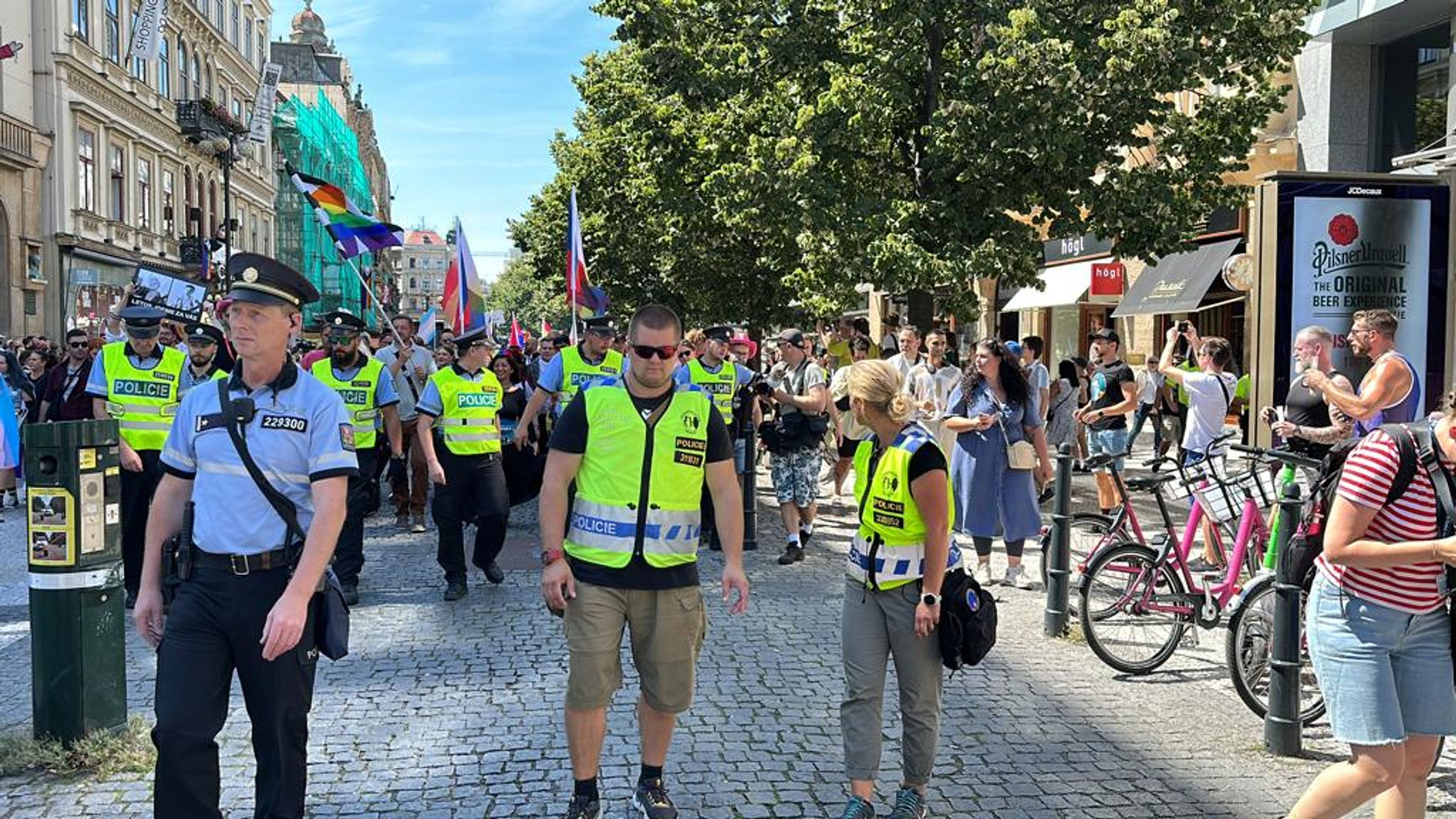 Průvod Prague Pride - Průvod Prague Pride (9/16)