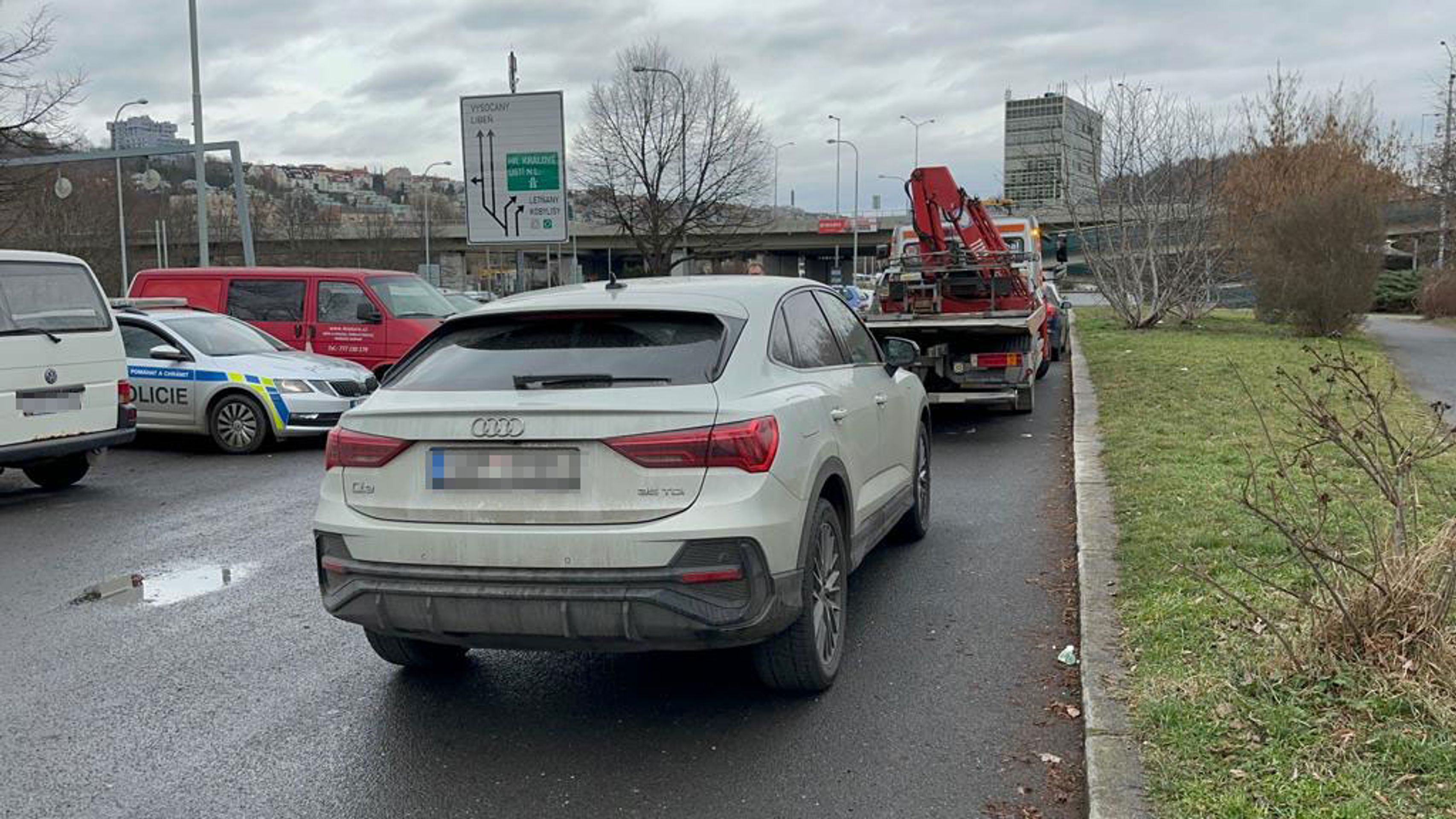 Policie zabavuje auta - Policie zabavuje auta (4/11)