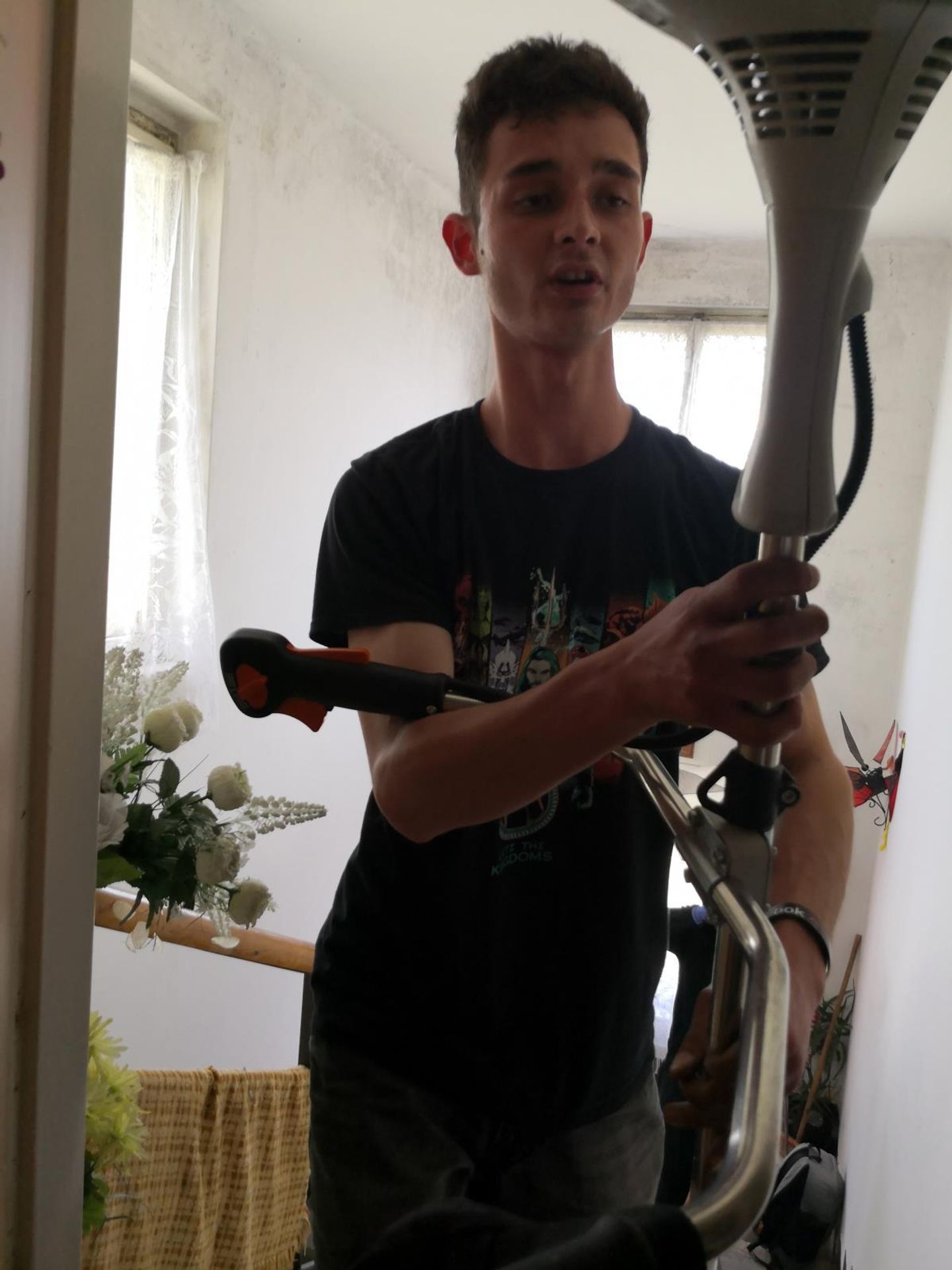 Lupiči chtěli okrást seniorku, ta je vyfotila na mobil - 3 - GALERIE: Zloději chtěli okrást důchodkyni (1/6)