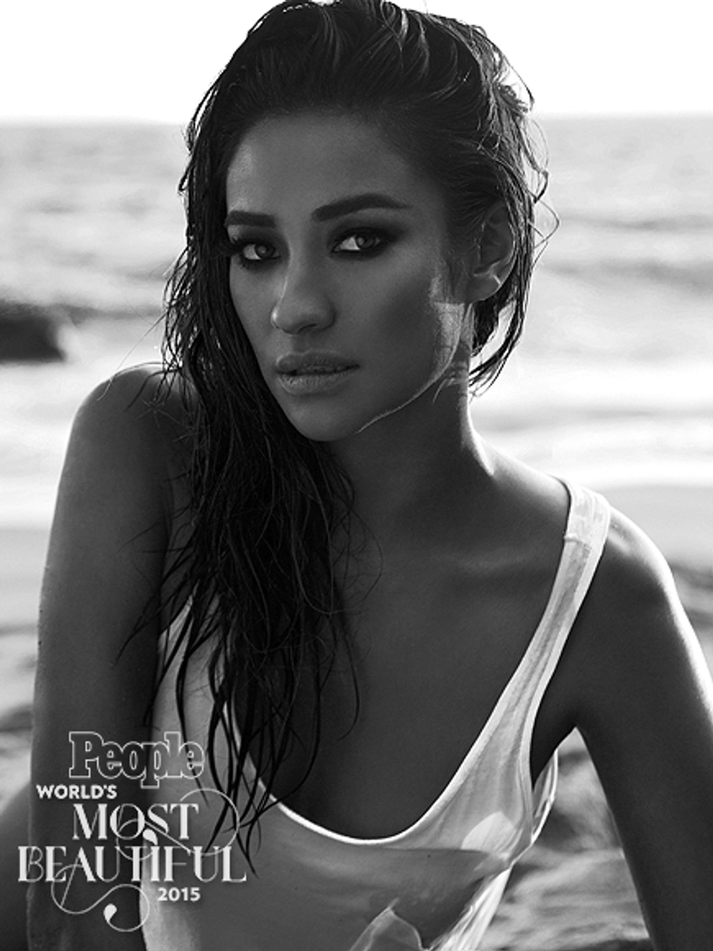 Nejkrásnější ženy podle časopisu people - Shay Mitchell - GALERIE: Nejkrásnější ženy podle časopisu people (8/10)