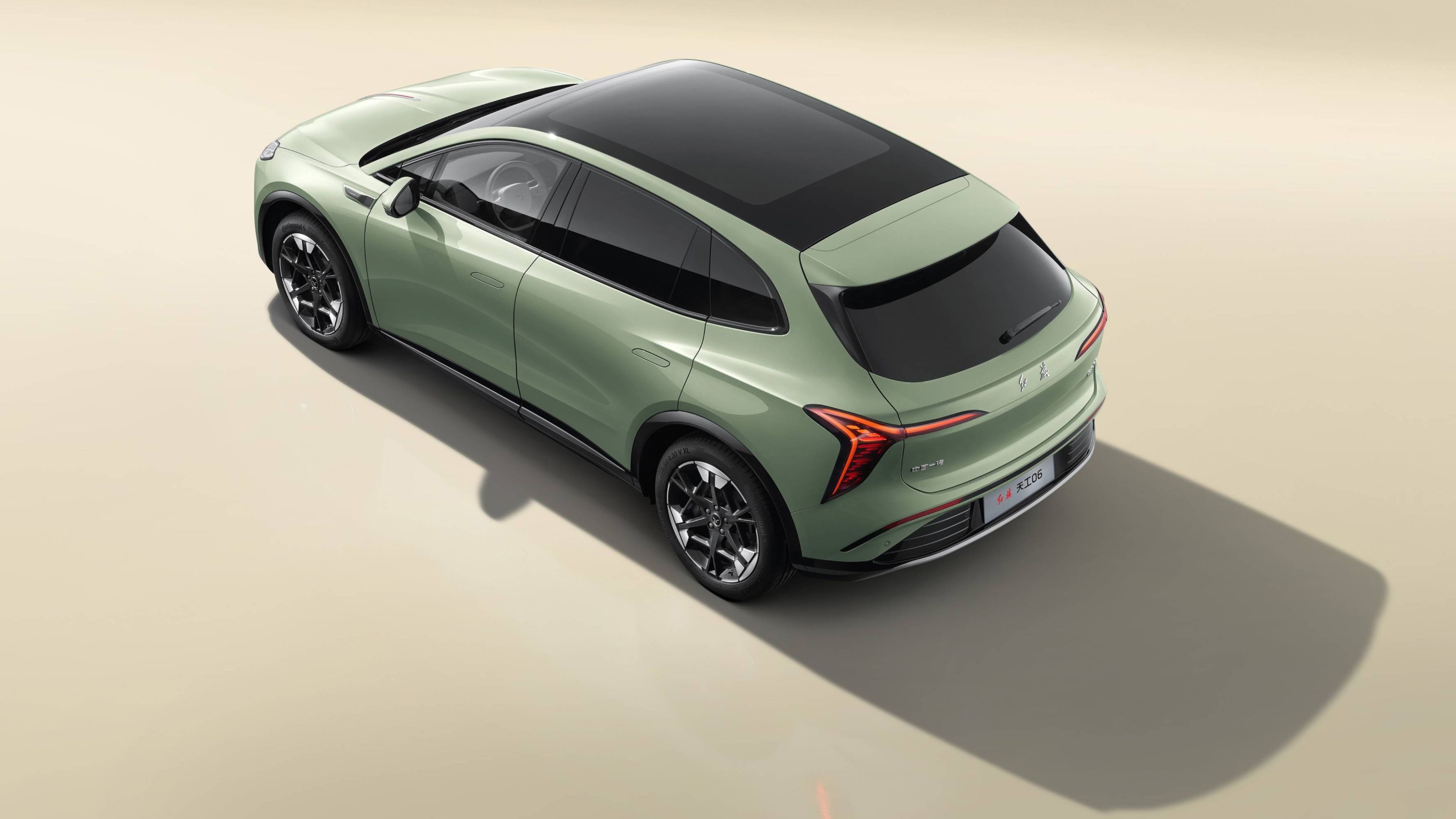 Hongqi EHS5 - Kompaktní elektrické SUV Hongqi EHS5 (4/8)