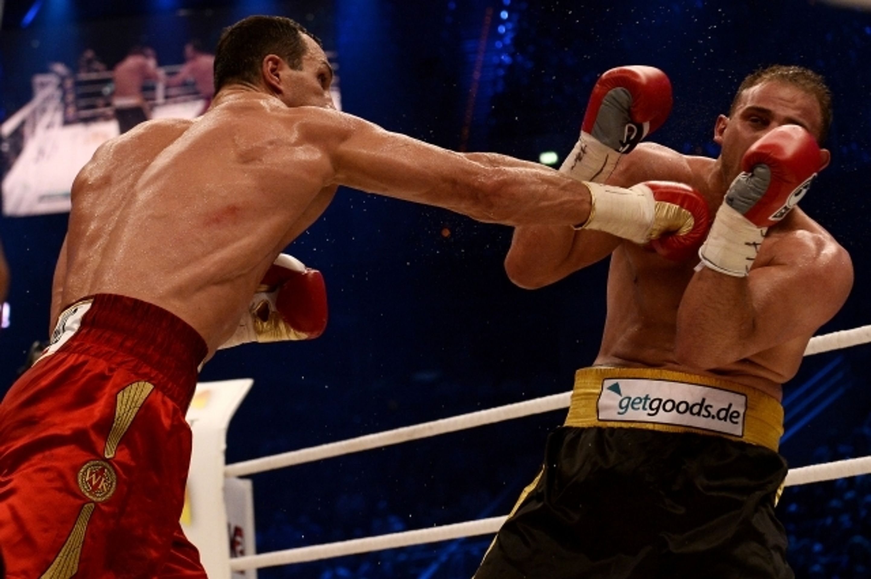 Kličko vs.Pianeta - 3 - GALERIE: Vladimir Kličko - Francesco Pianeta (7/7)