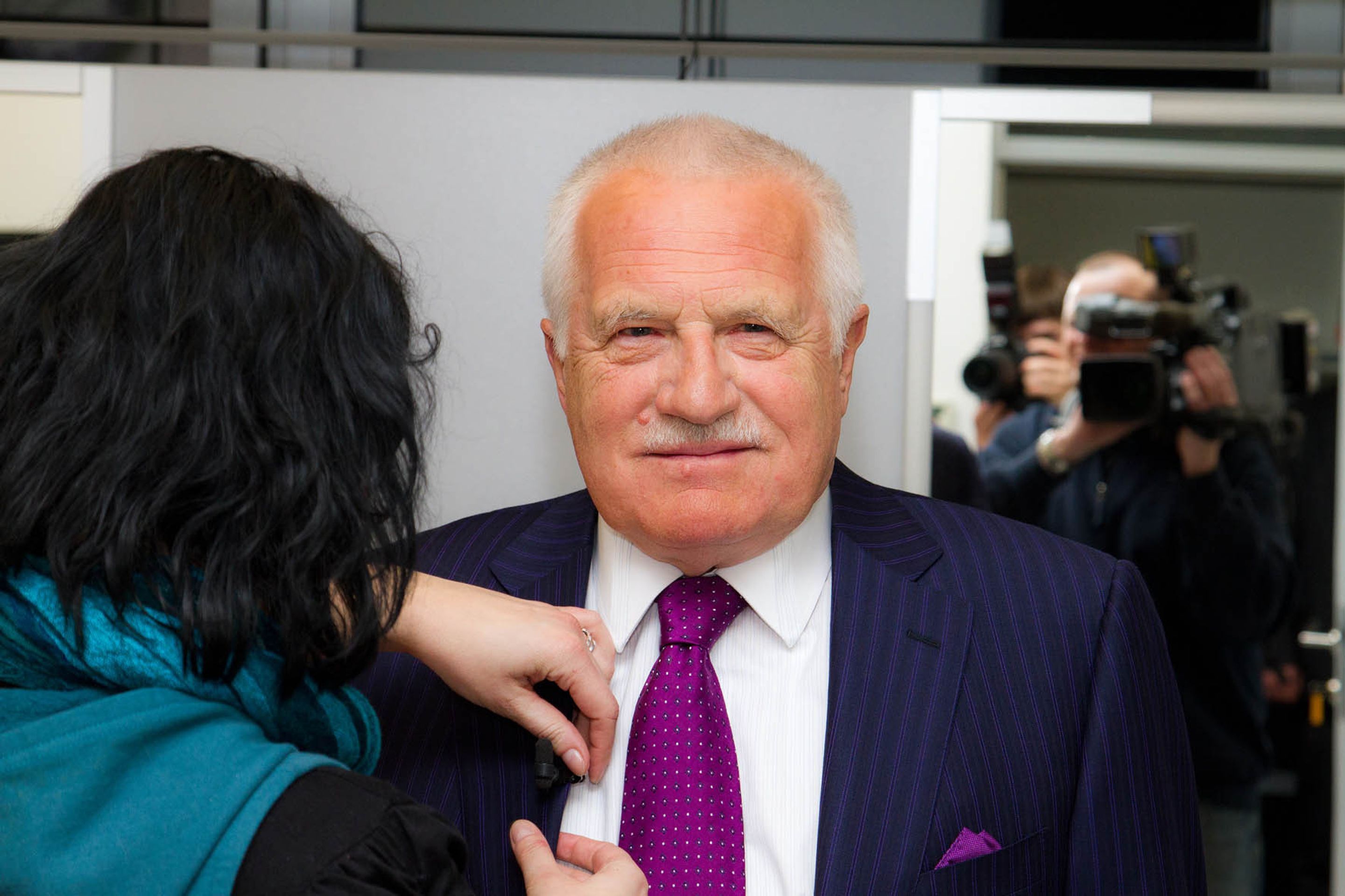 Václav Klaus - rozhovor - 2 - Hostem televize Nova byl ve středu večer prezident České republiky Václav Klaus. (2/8)