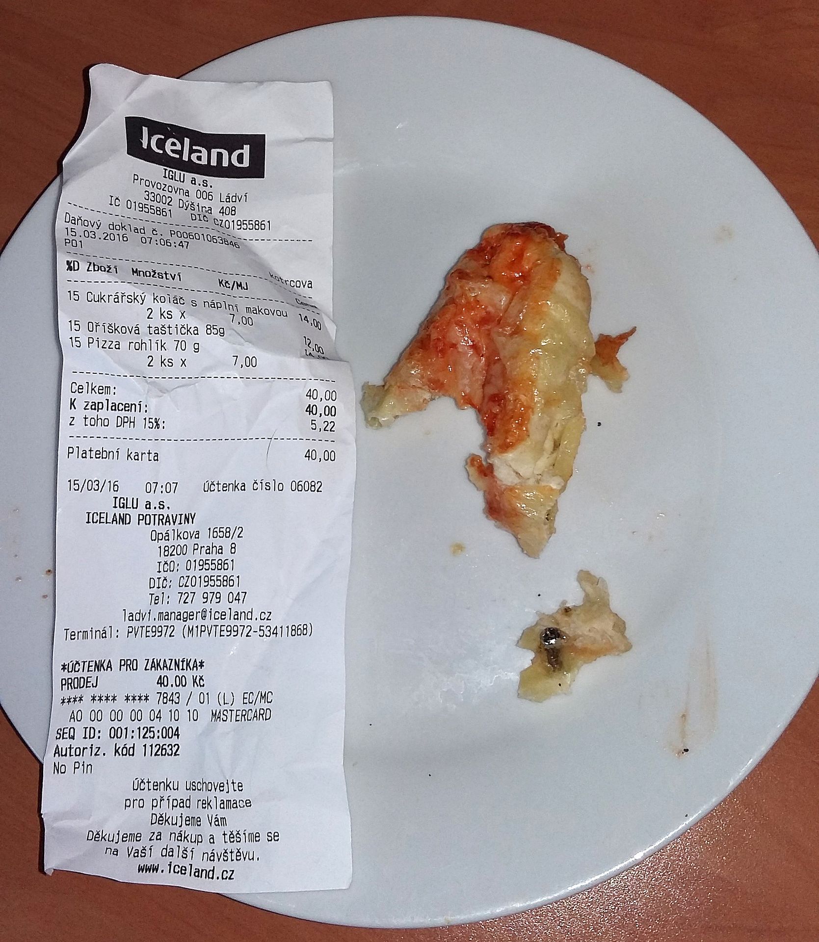 Šroubek v rohlíku - 5 - GALERIE: Šroubek v pizza rohlíku (6/6)
