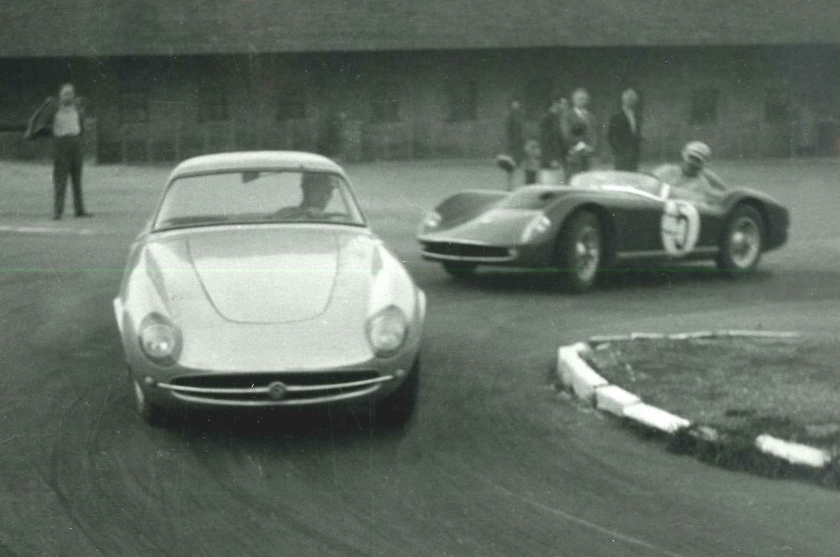 Škoda 1100 OHC Coupé z roku 1959 - Unikátní a krásná. Jediná dochovaná Škoda 1100 OHC Coupé z roku 1959 (4/9)