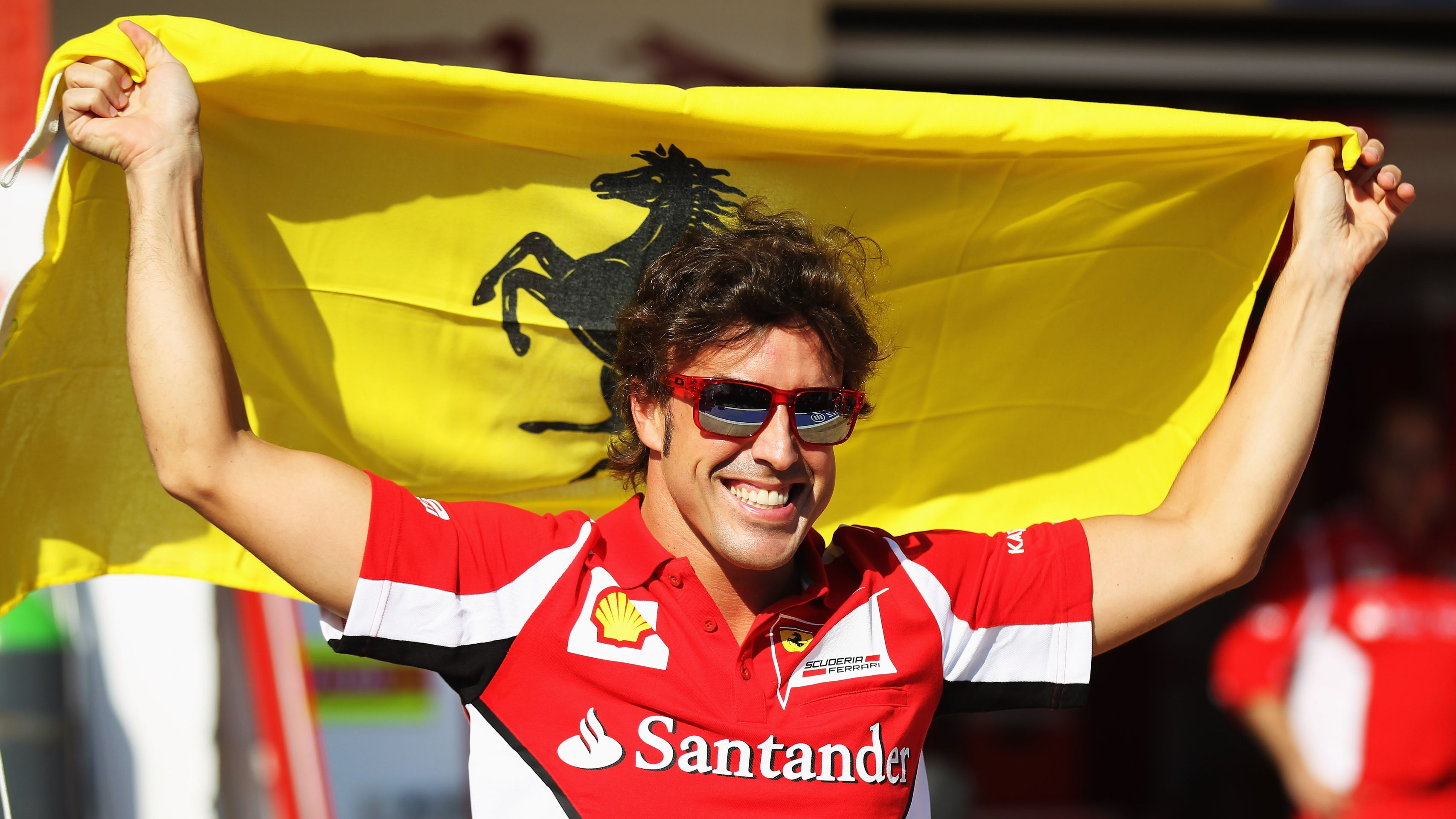 Fernando Alonso slaví ve Valencii - GALERIE: Fernando Alonso a Sebastian Vettel (9/13)