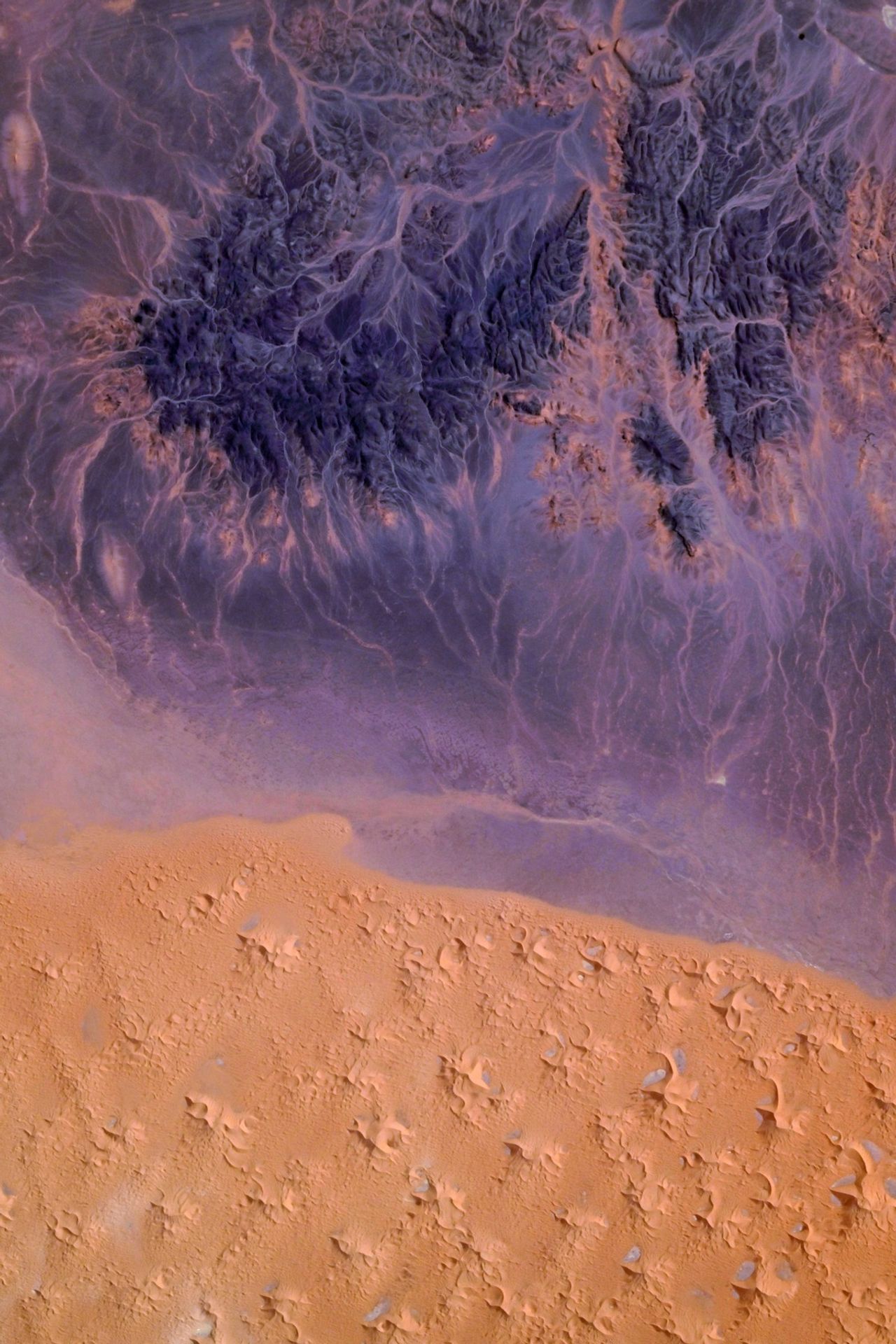 NASA zveřejnila dechberoucí fotky Země - NASA zveřejnila dechberoucí fotky Země (3/6)