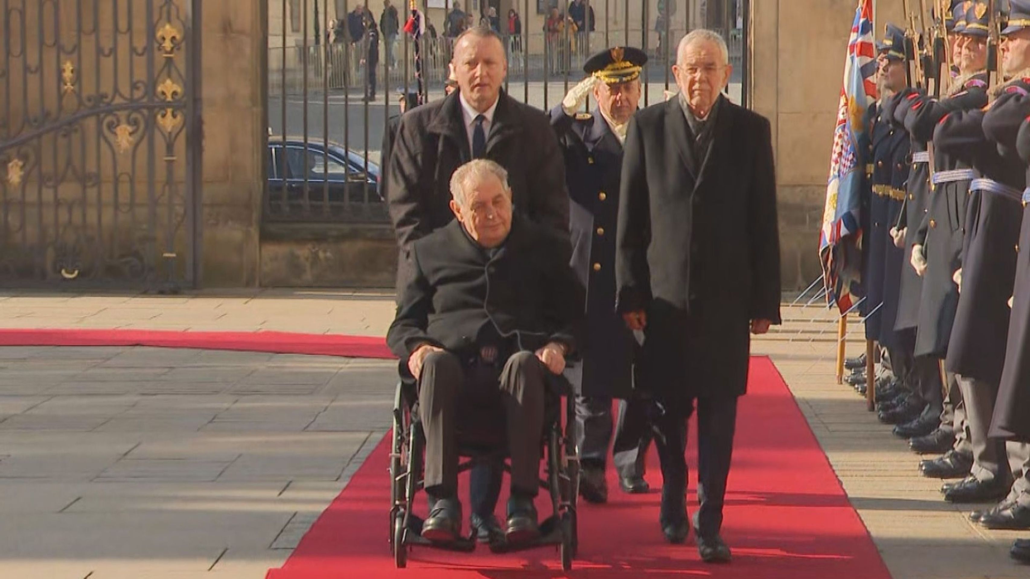 Rakouský prezident Alexander Van der Bellen a český prezident Miloš Zeman - Miloš Zeman a Ivana Zemanová (15/35)