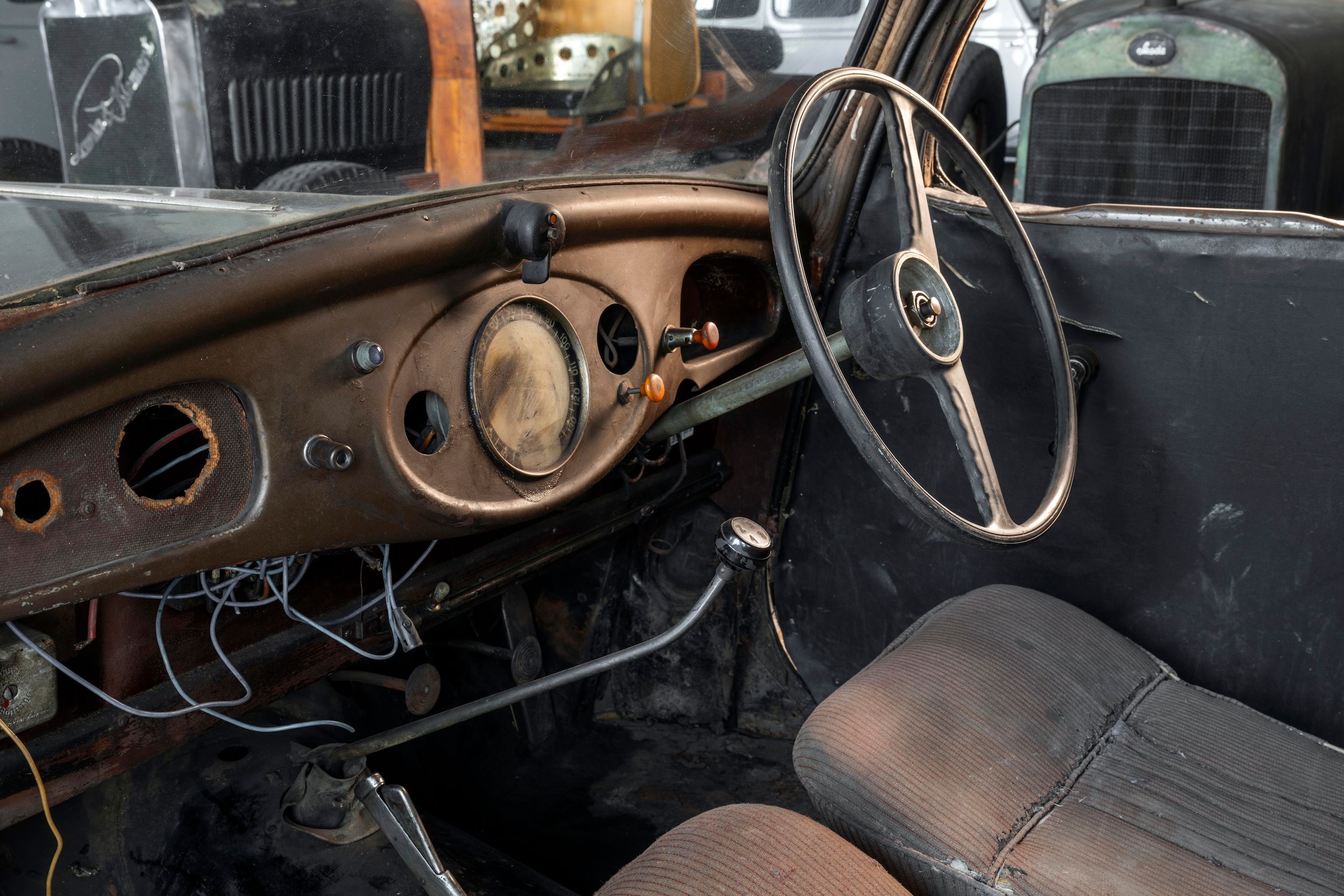Unikátní historické vozy v nové expozici Škoda Muzea - Škoda Muzeum ukáže unikátní historické vozy před renovací (19/48)