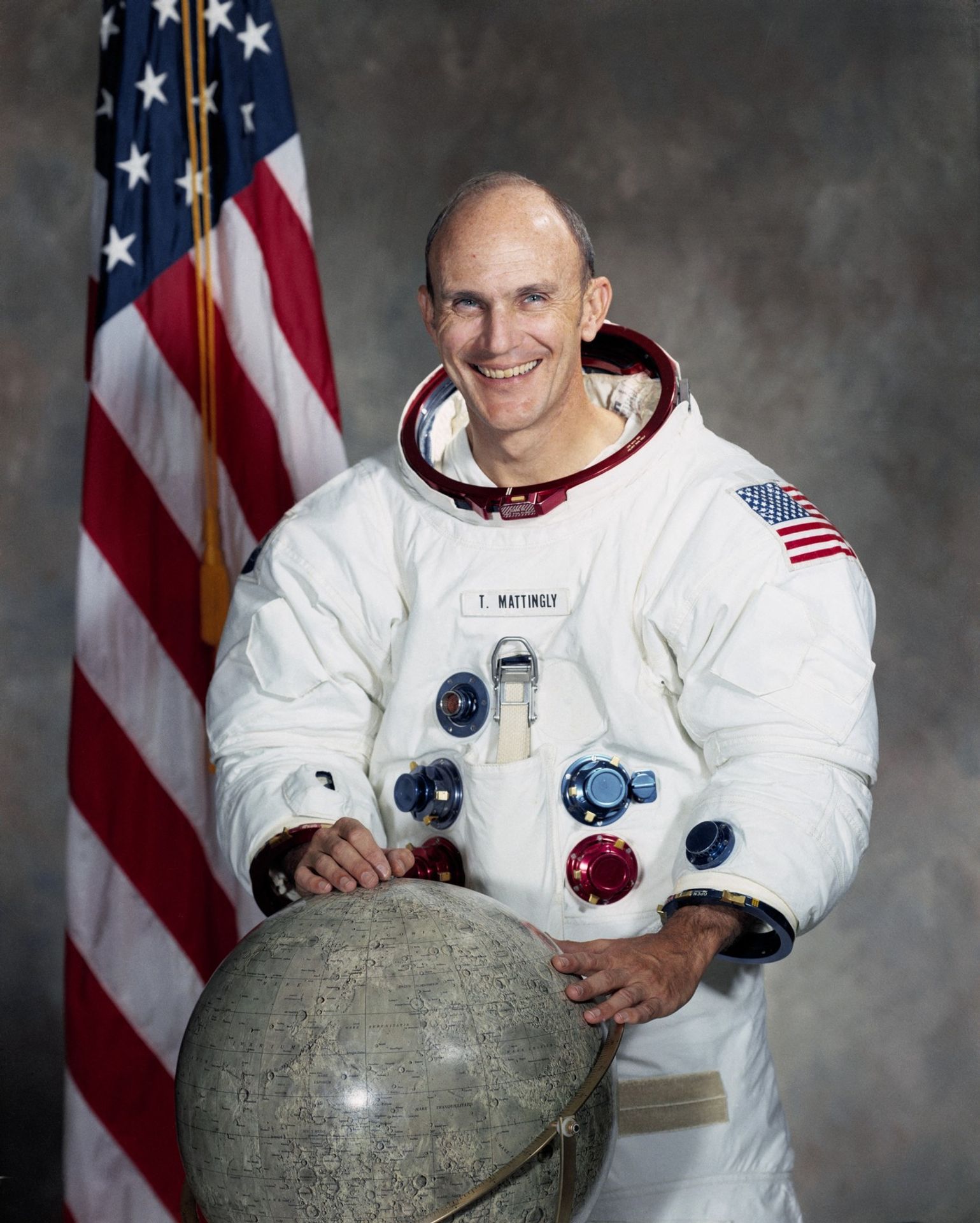 Astronaut Thomas Ken Mattingly - Thomas Kenneth Mattingly (5/6)