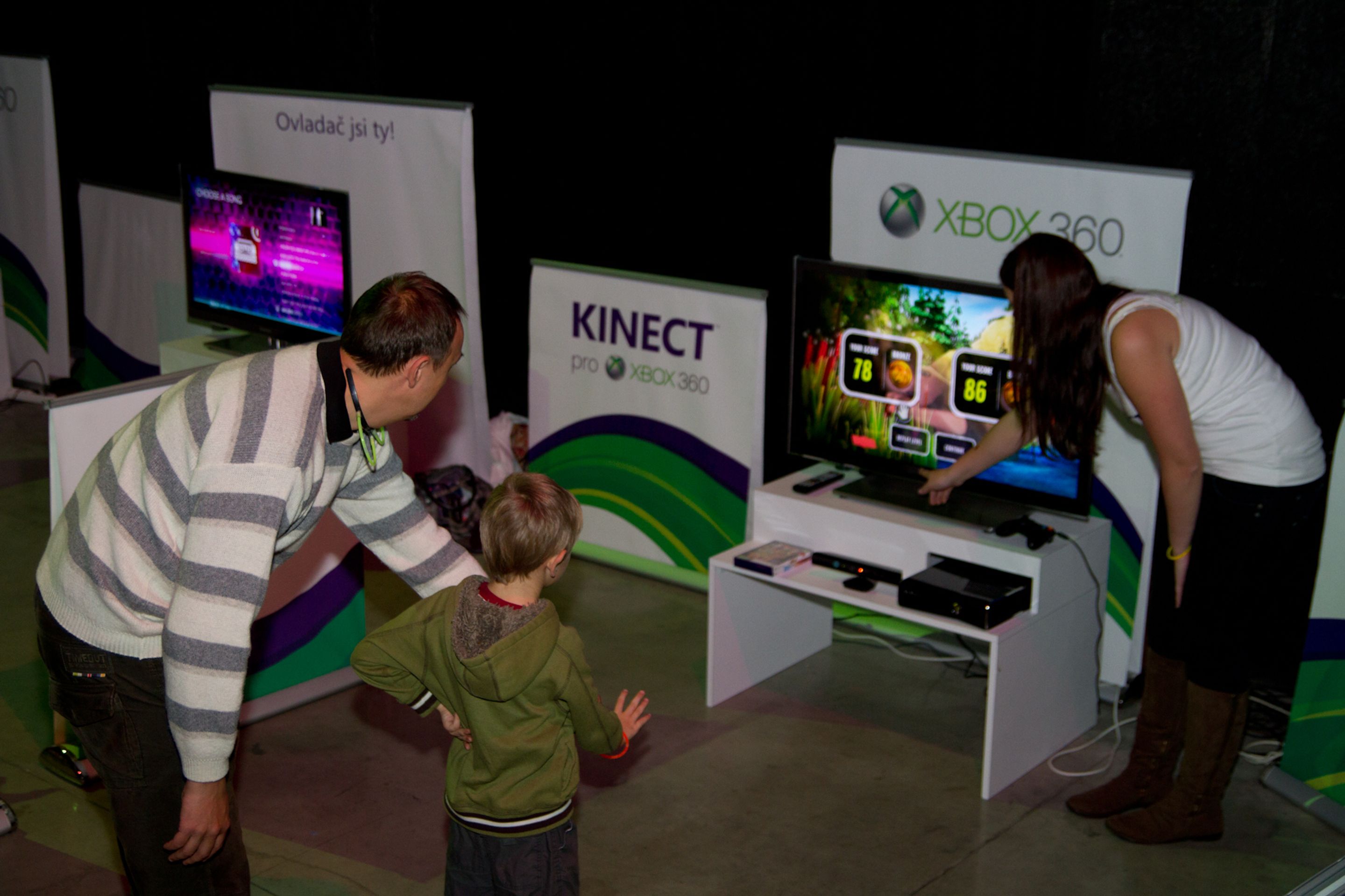 Kinect party v pražském klubu La Fabrika - 22 - Kinect party v pražském klubu La Fabrika (14/29)