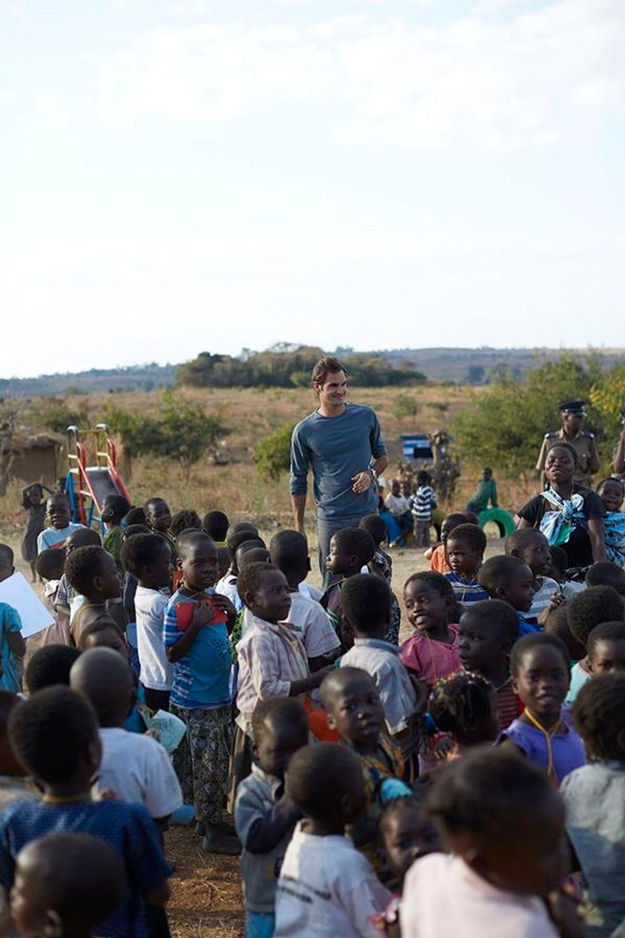 Roger Federer pomáhá dětem v Africe 6 - Galerie: Roger Federer pomáhá dětem v Africe (2/5)