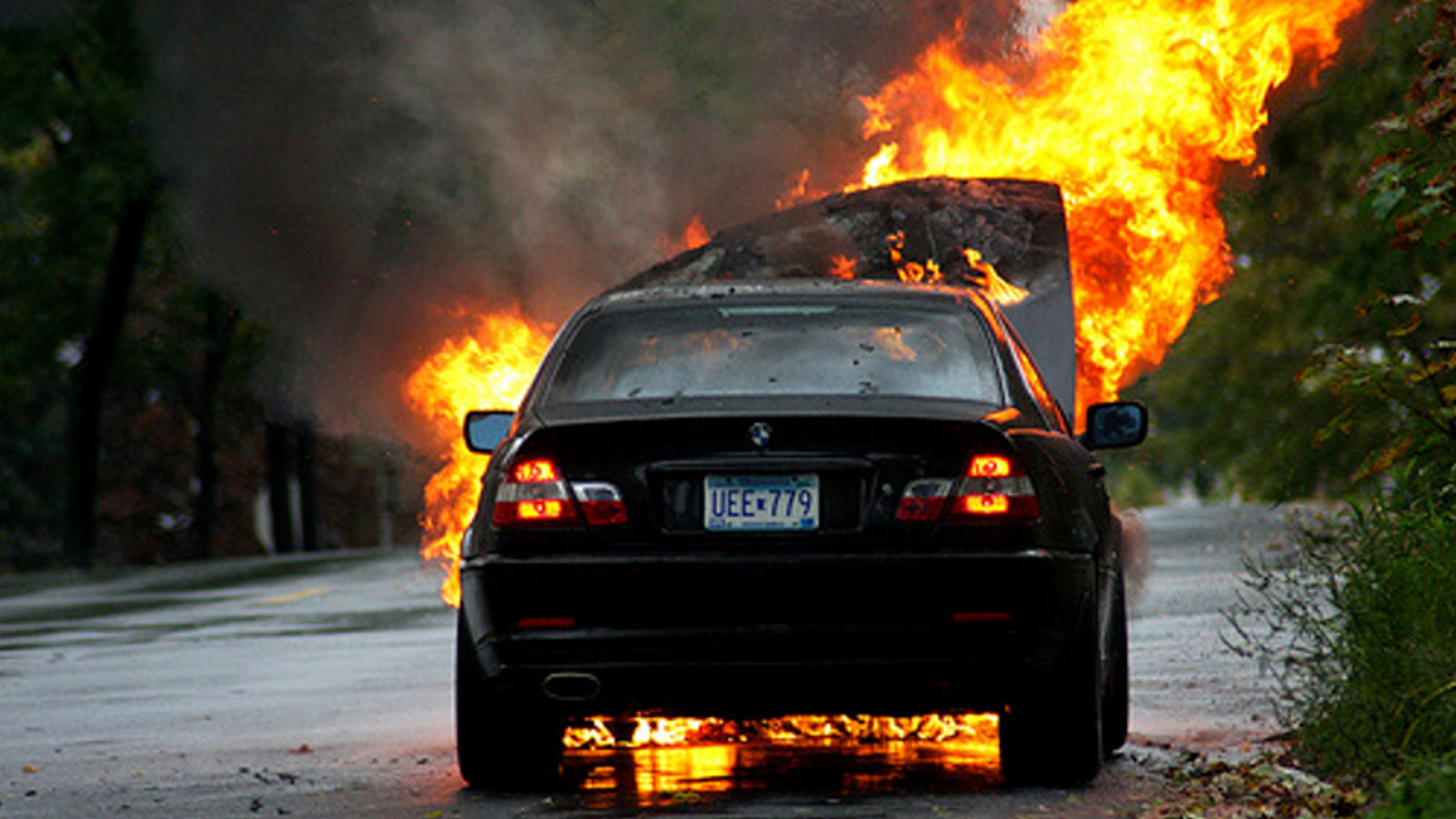 BMW 5 - GALERIE hořící auta (5/12)