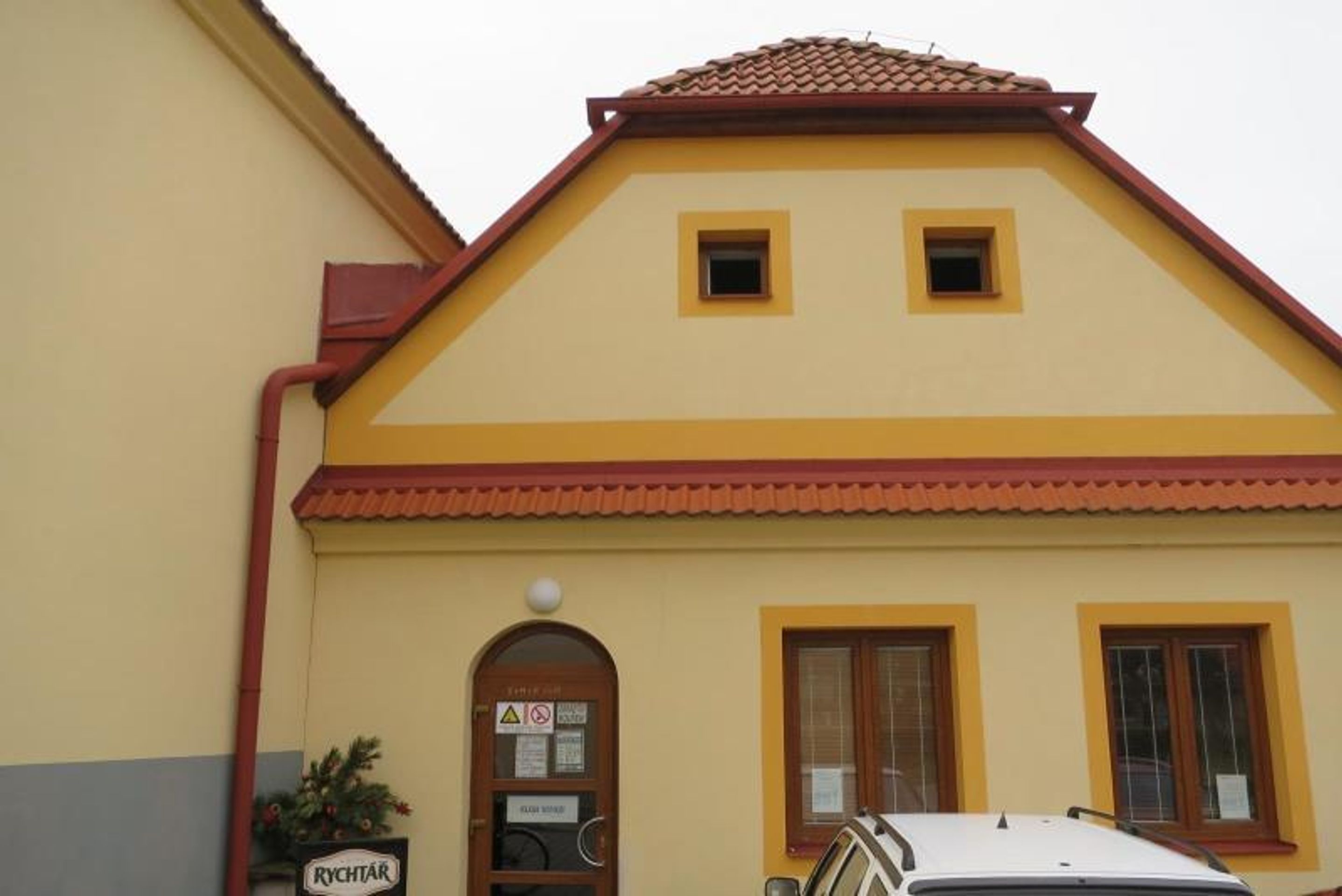 Uzavřené provozovny - Restaurace, Knínice - GALERIE: Uzavřené provozovny (13/46)