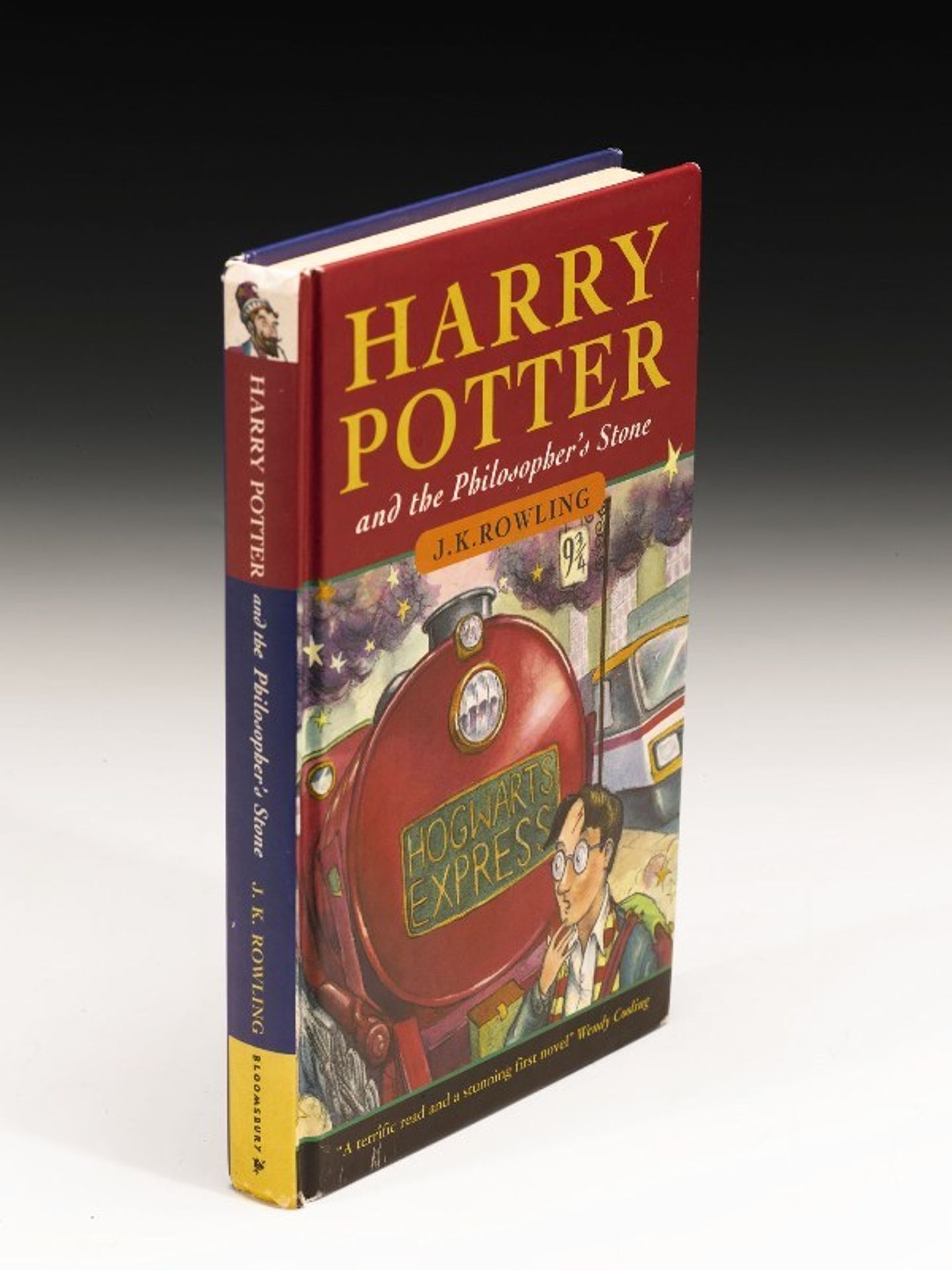 Dražba prvního vydání Harryho Pottera s poznámkami Rowlingové - 4 - GALERIE: První vydání Harryho Pottera s poznámkami J. K. Rowlingové (1/4)