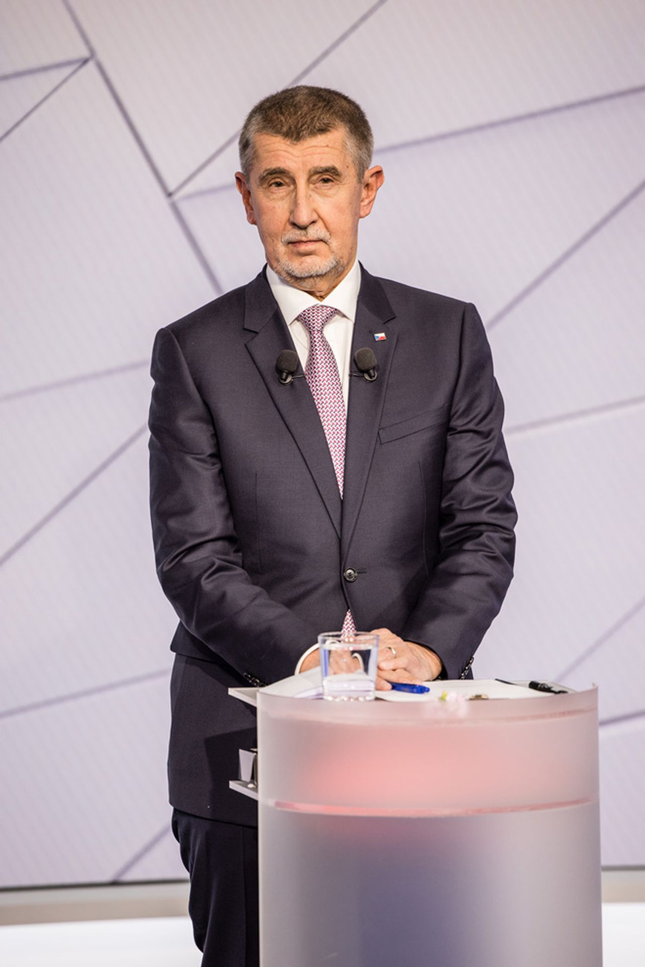 Druhá debata kandidátů (2) - Debata tří favoritů (2/31)