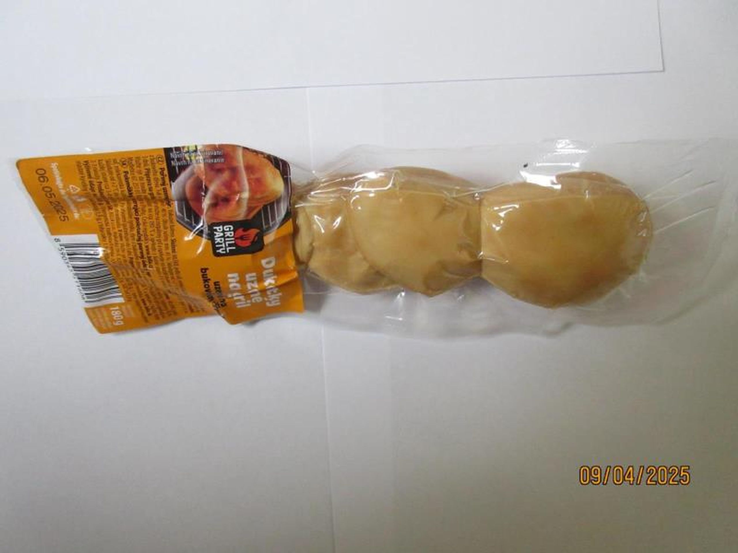Dukátky uzené na gril, Pařený sýr uzený, GRILL Party, 180 g - Dukátky uzené na gril, Pařený sýr uzený, GRILL Party, 180 g (1/3)