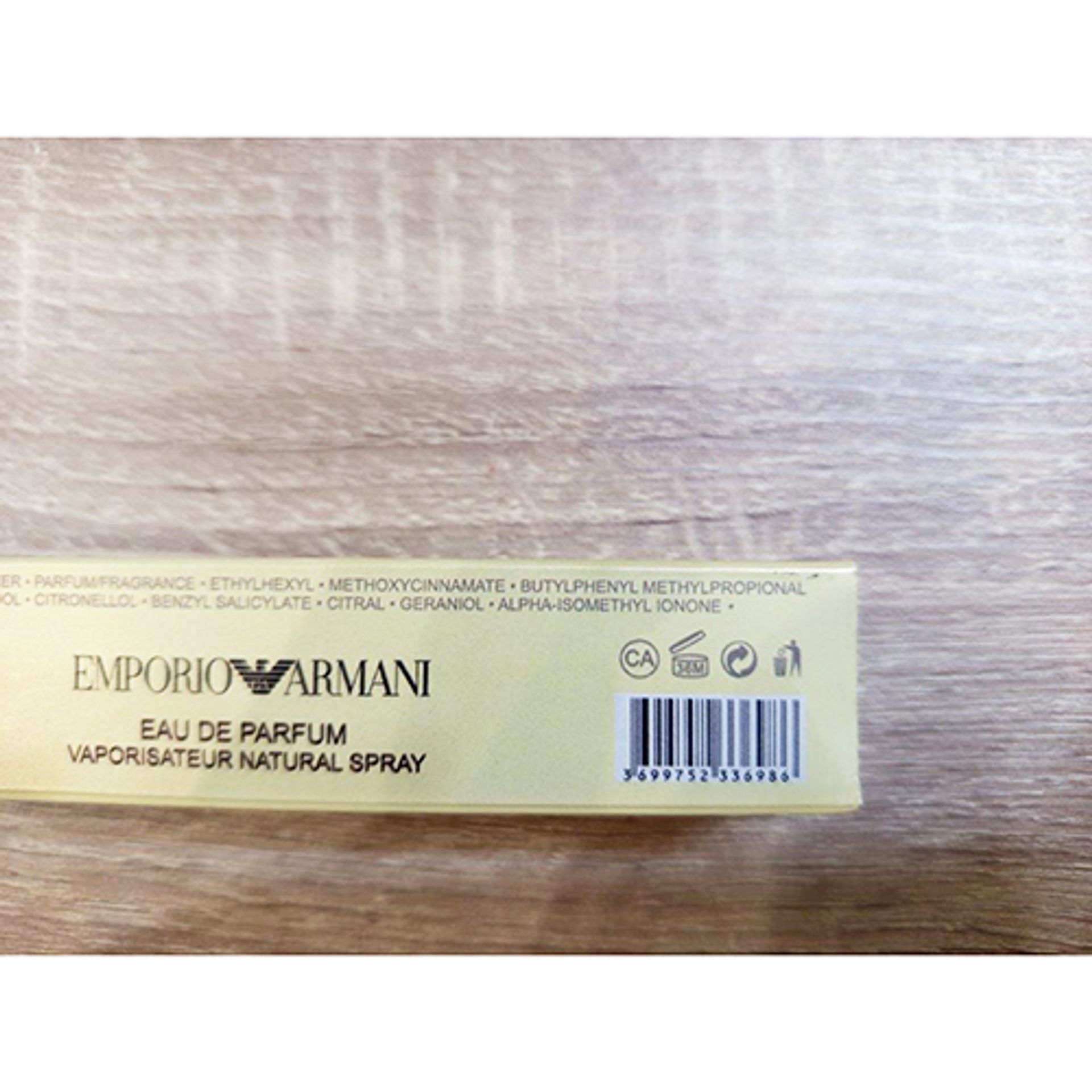Parfém Emporio Armani In Love With You (2) - Zdraví nebezpečná kosmetika (7/23)