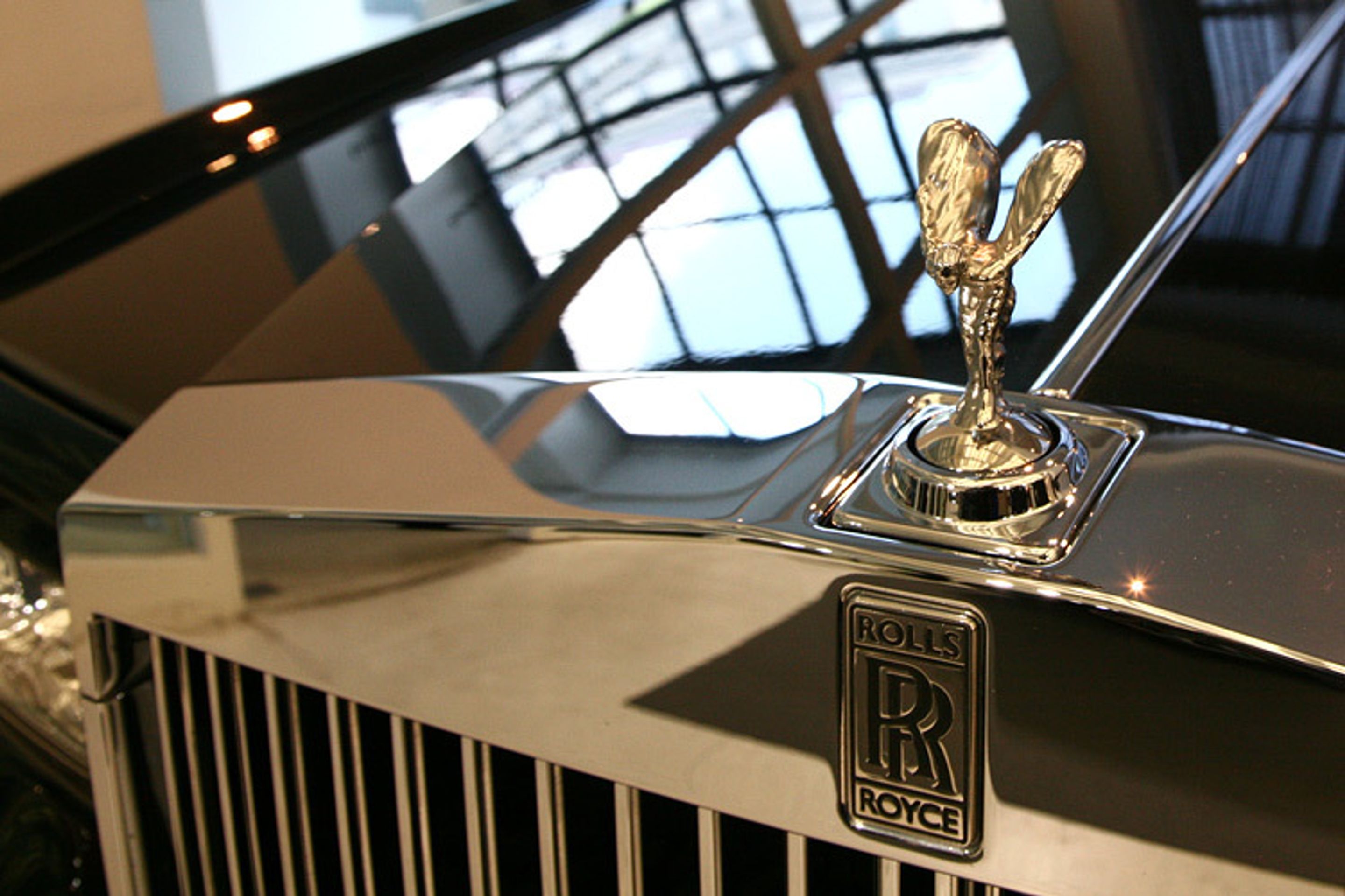 Rolls Royce - Sáhněte si na luxusní bouráky (2/6)
