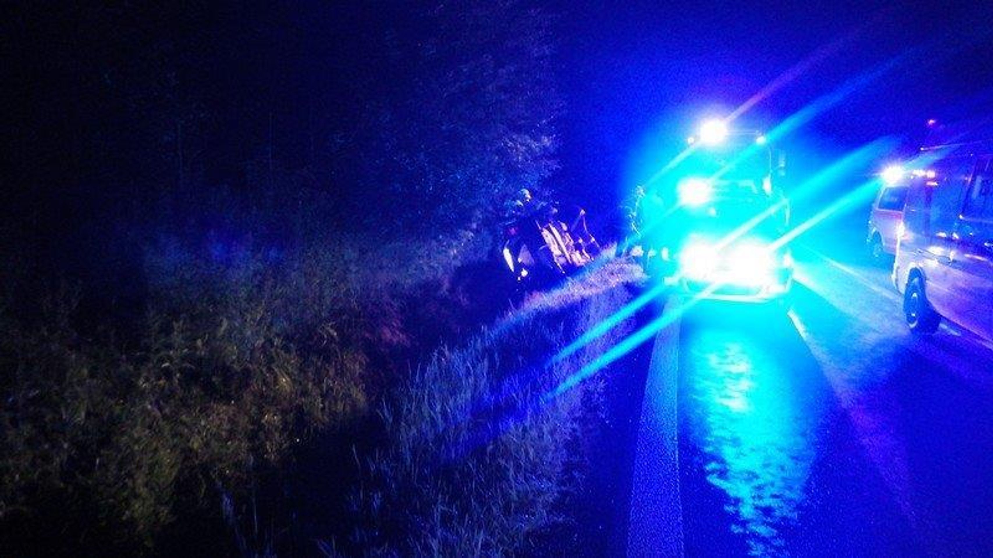 Nehoda, od které utekl zmatený řidič - 1 - GALERIE: Nehoda u České Lípy, od které utekl zmatený řidič (1/11)