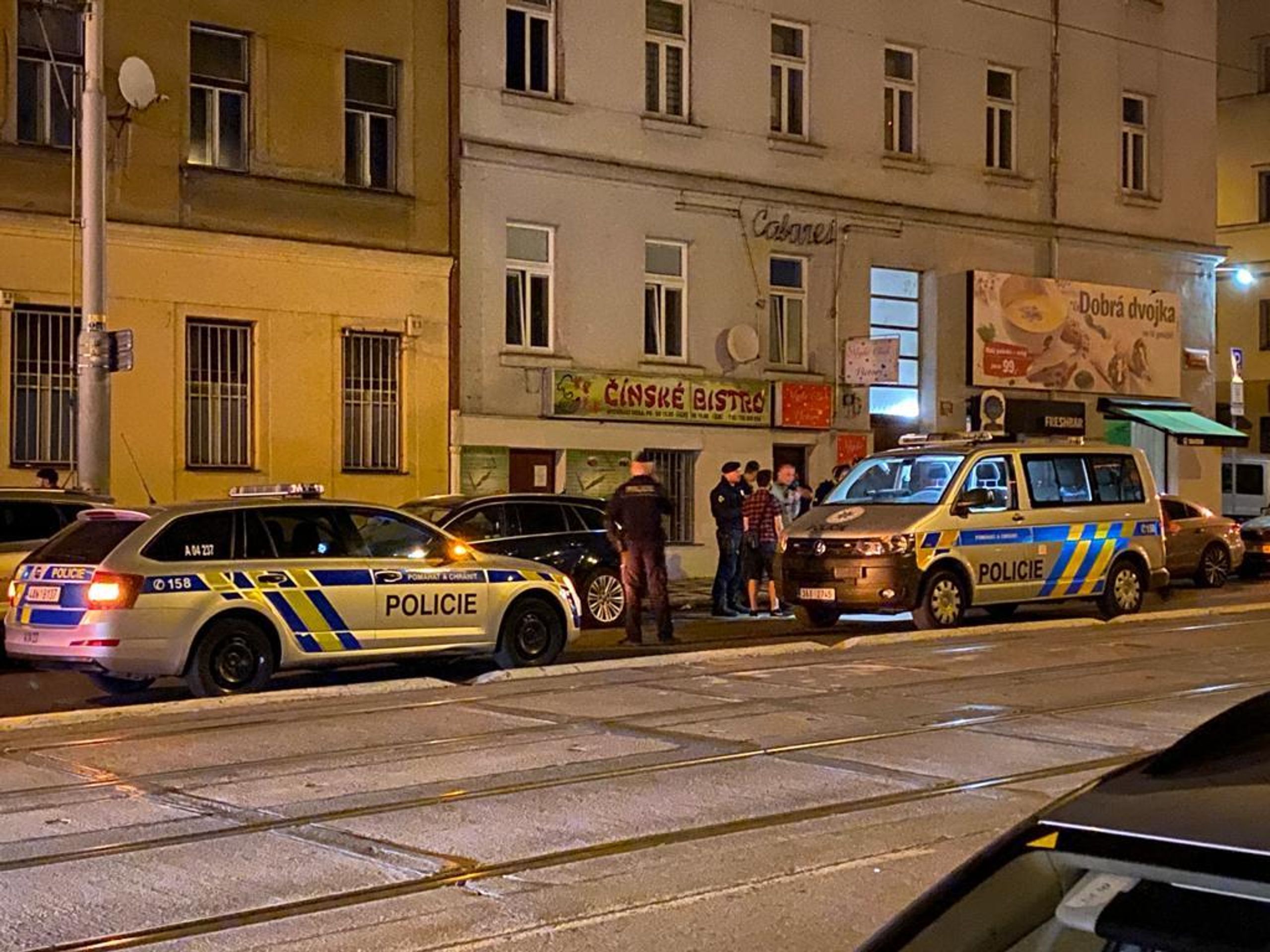 Střelba v pražské Seifertově ulici - 17 - GALERIE: Noční střelba na pražském Žižkově (1/15)