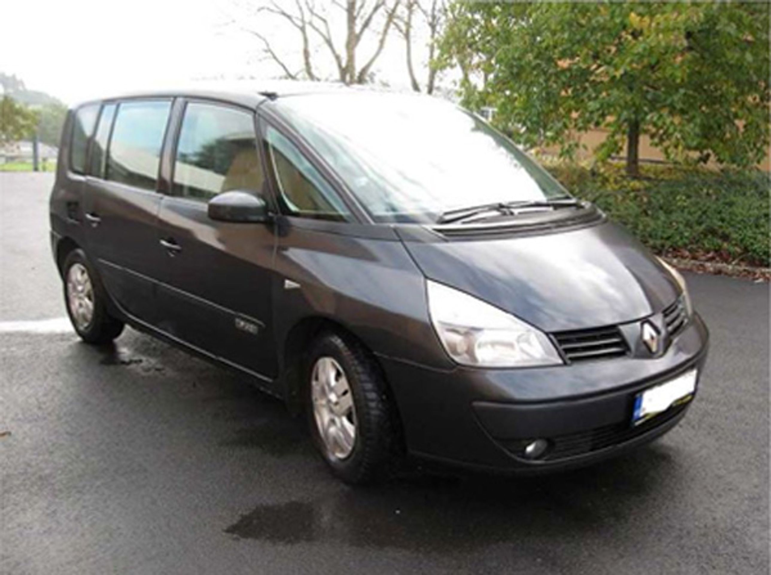 Dražby automobilů - Renault Espace - GALERIE: Nedobrovolná dražba aut (2/7)