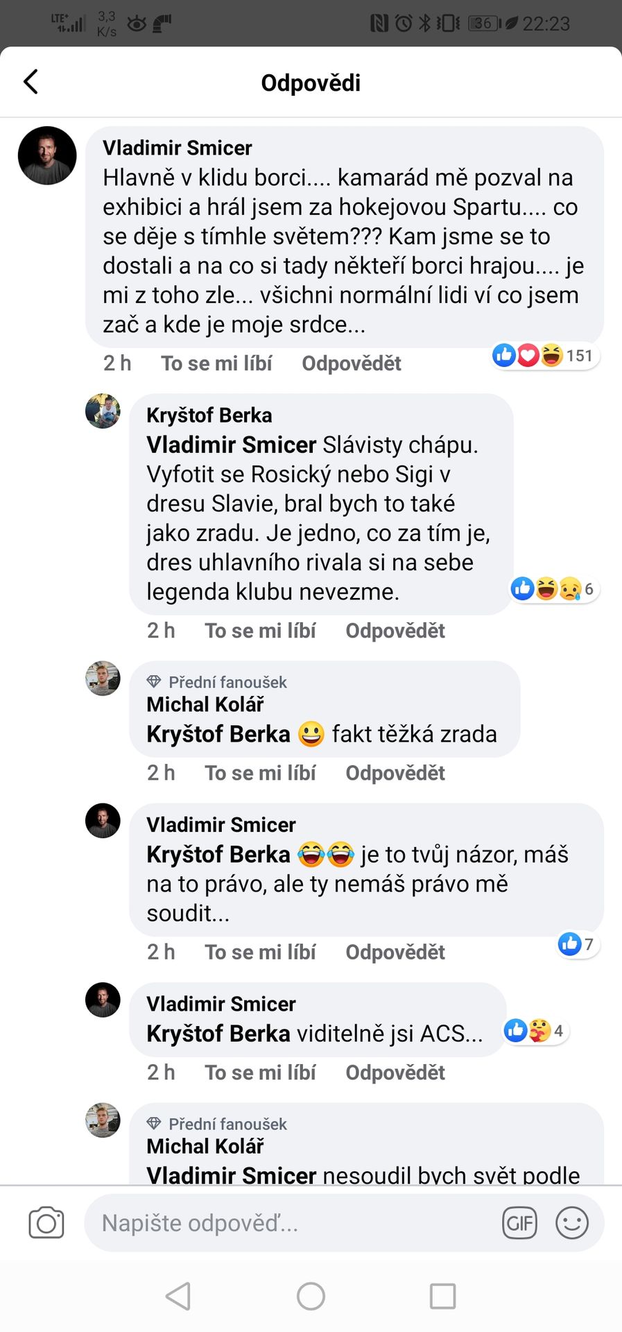 Komentář Vladimíra Šmicera na kritiku fanoušků - Legenda Šmicer hrála v dresu Sparty. "Je mi z vás zle!" brání se útokům (1/3)