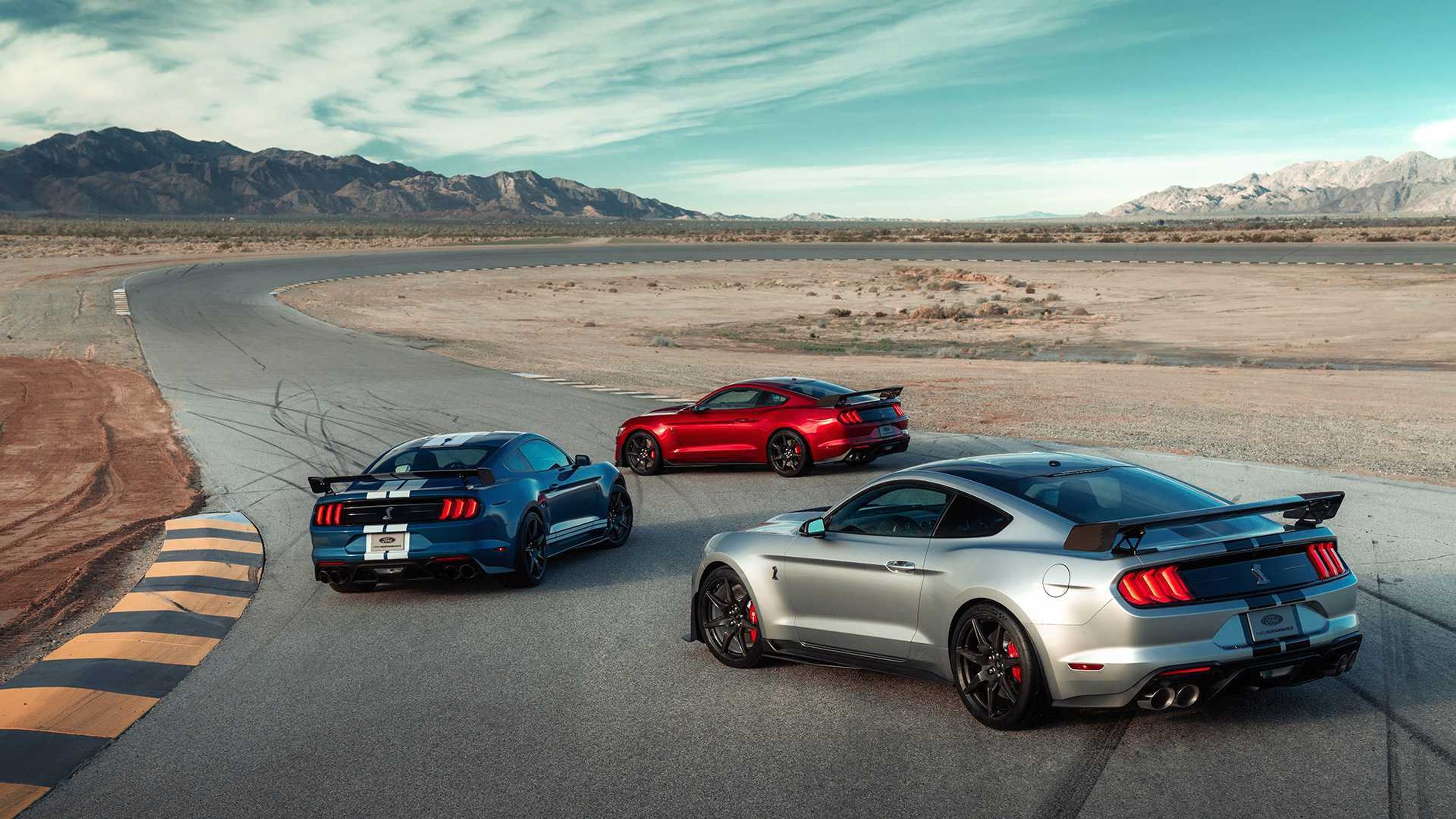 Ford Mustang Shelby GT500 - 28 - Fotogalerie: Nejostřejší Ford v historii, Mustang Shelby GT500 (2/14)
