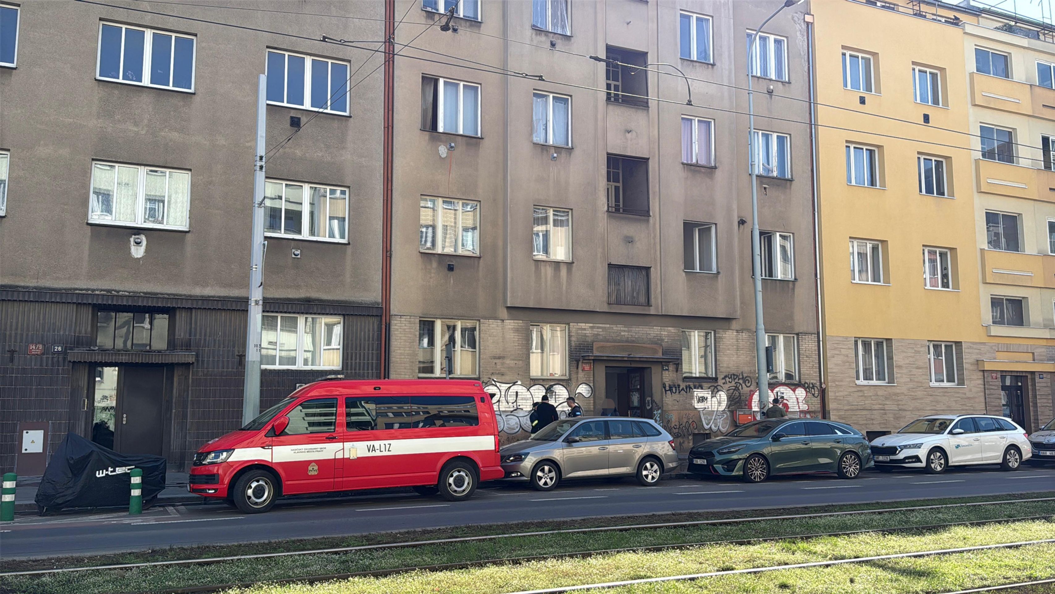 Požár bytu ve Strašnicích (1) - Požár bytu ve Strašnicích (6/9)