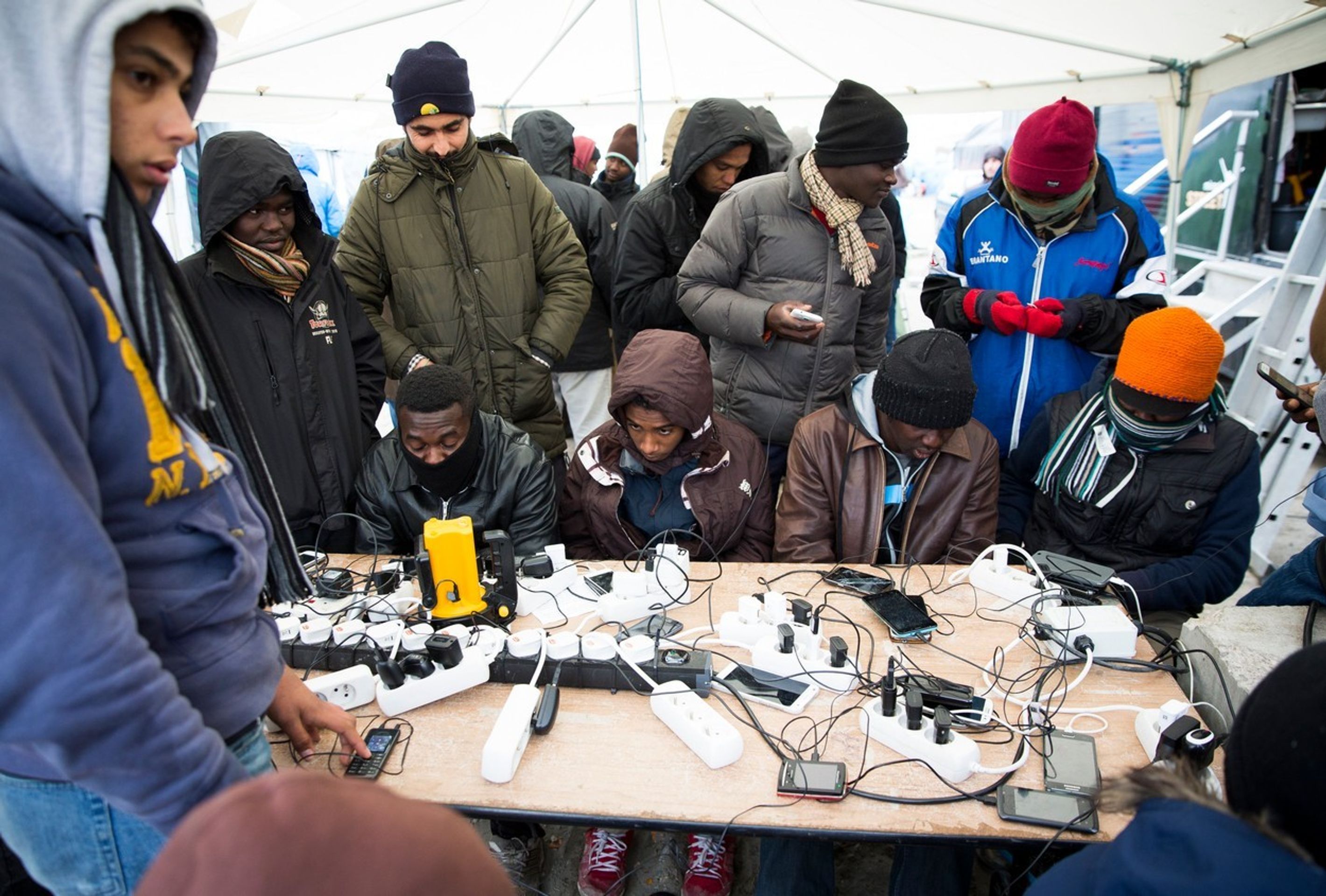 Život v táboře Calais - Volná wifi - GALERIE: Život v táboře Calais (8/10)