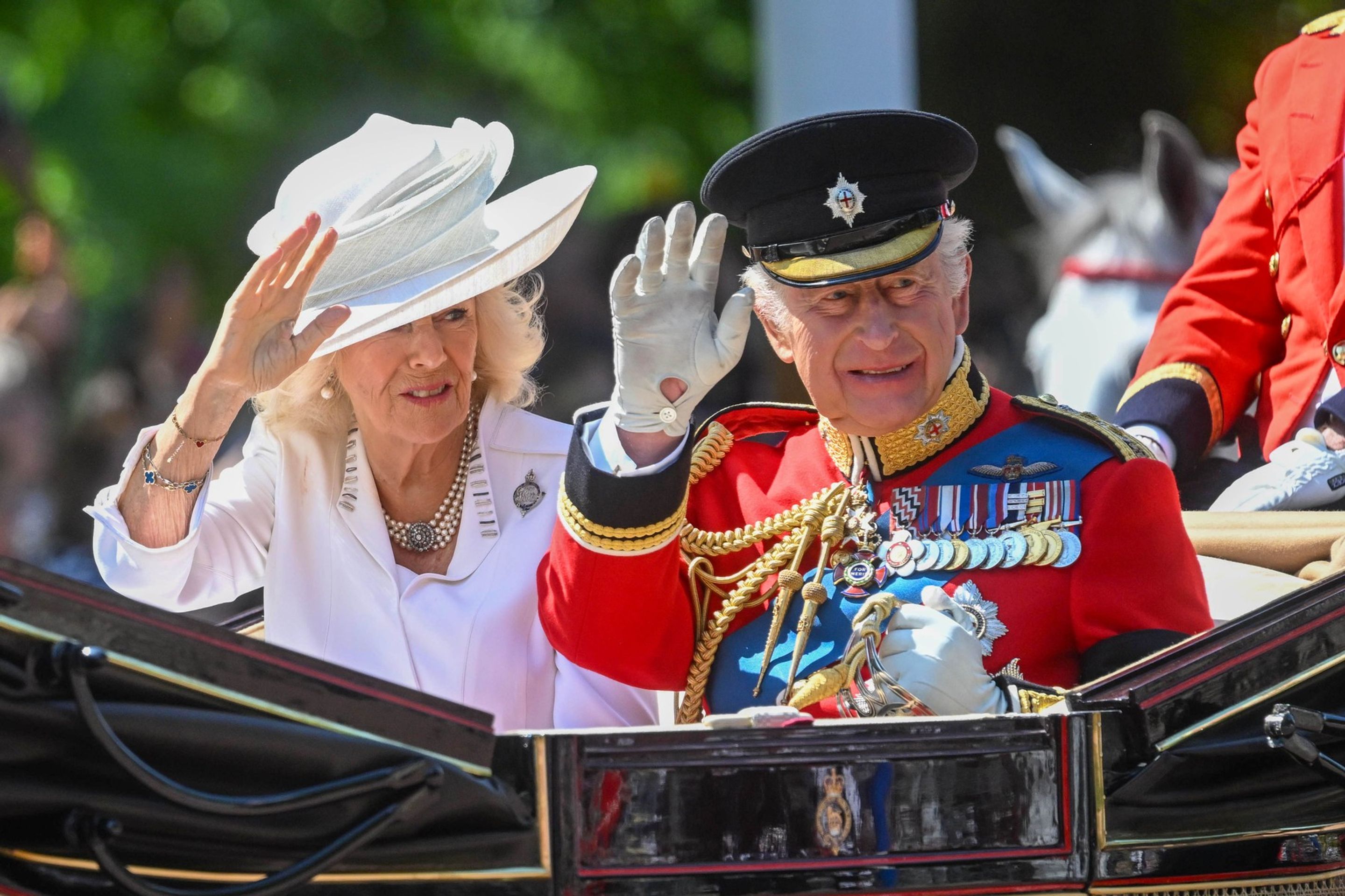 Karel III. s Camillou na vojenské přehlídce (14. 6. 2025) - Královská přehlídka Trooping the Colour (14. 6. 2025) (9/14)