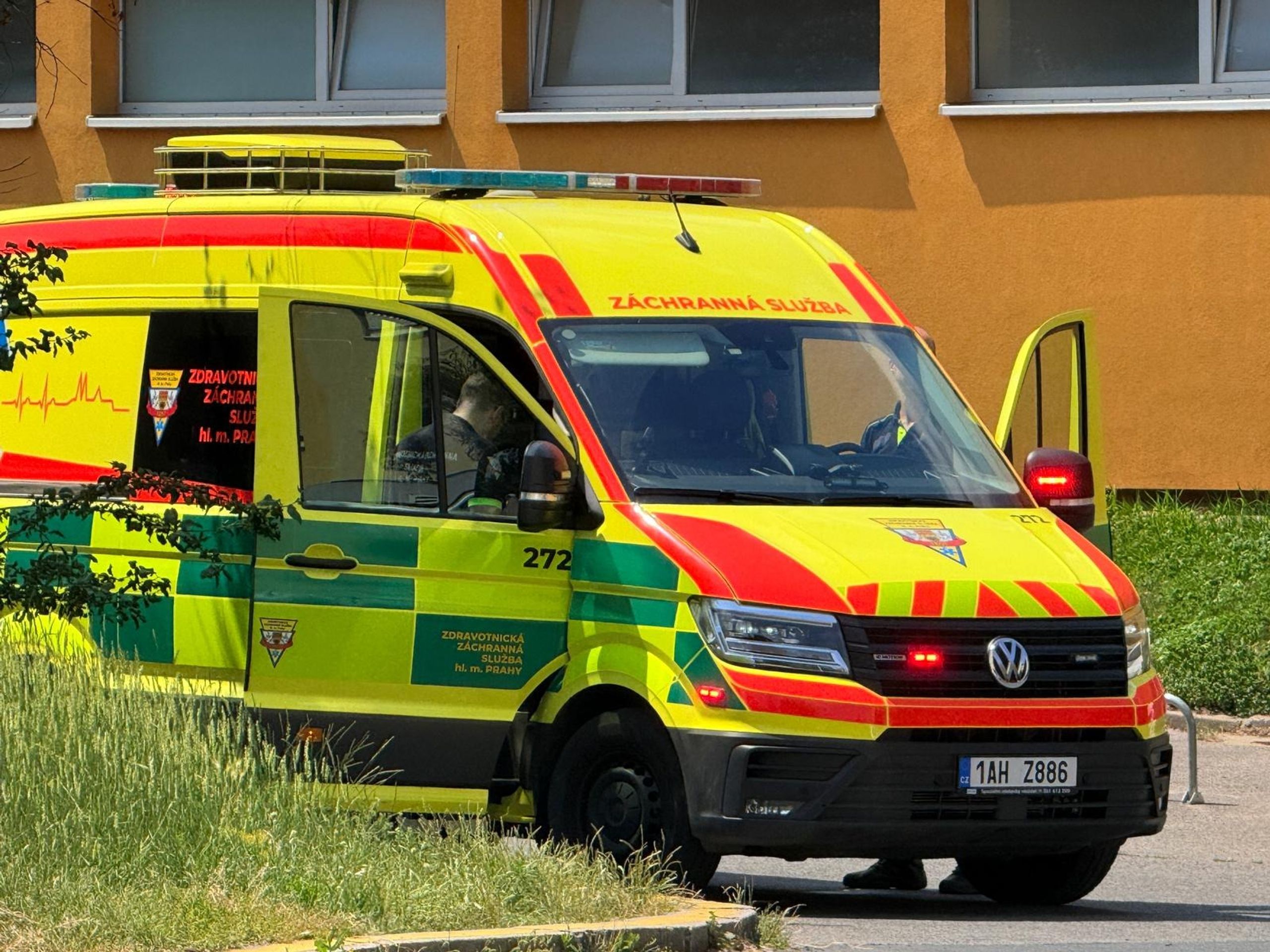 Záchrana dětí z auta na Praze 4 - Záchrana dítěte z auta na Praze 4 (7/7)