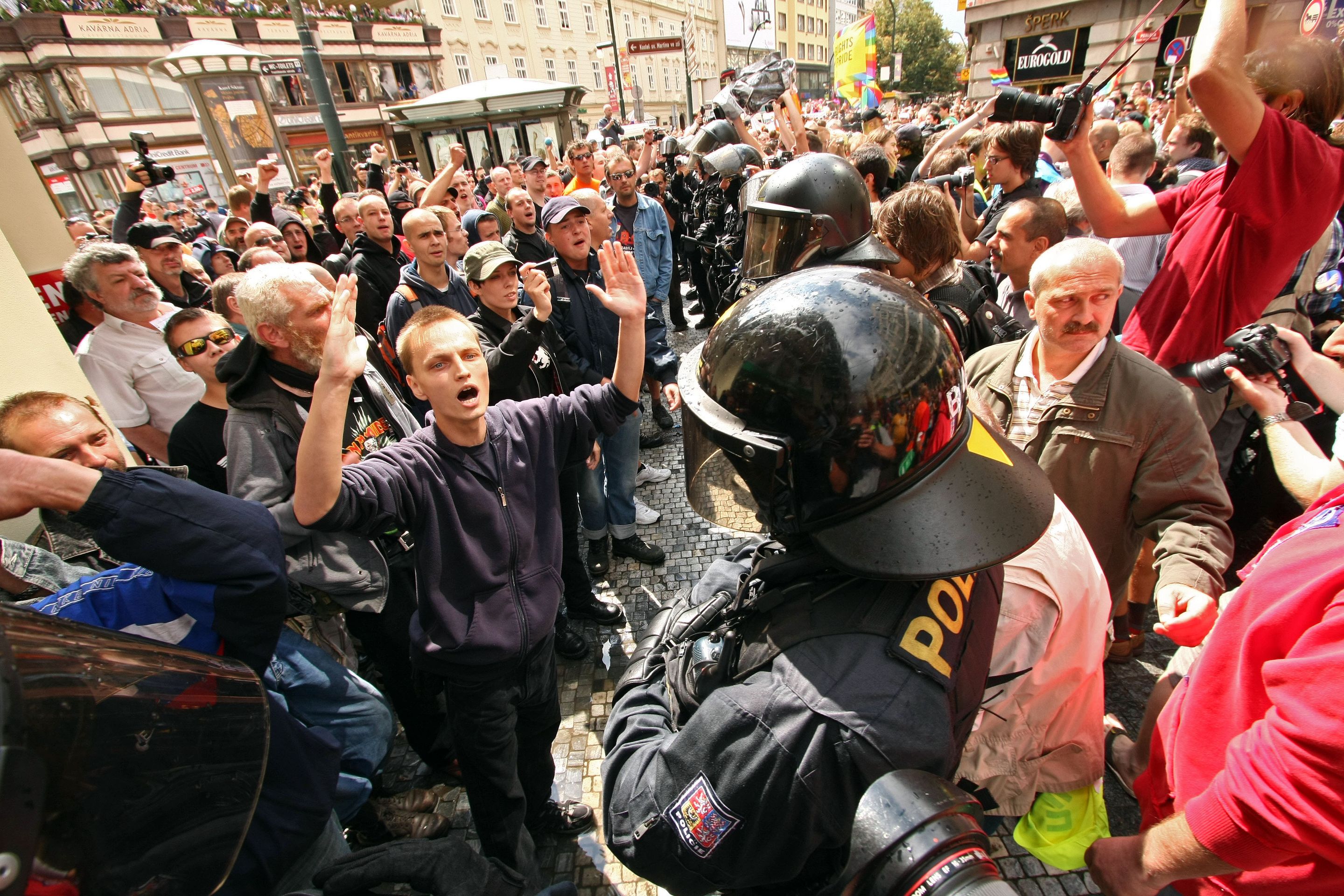 Pochod Prague Pride - 2 - GALERIE: Prague Pride (2/17)