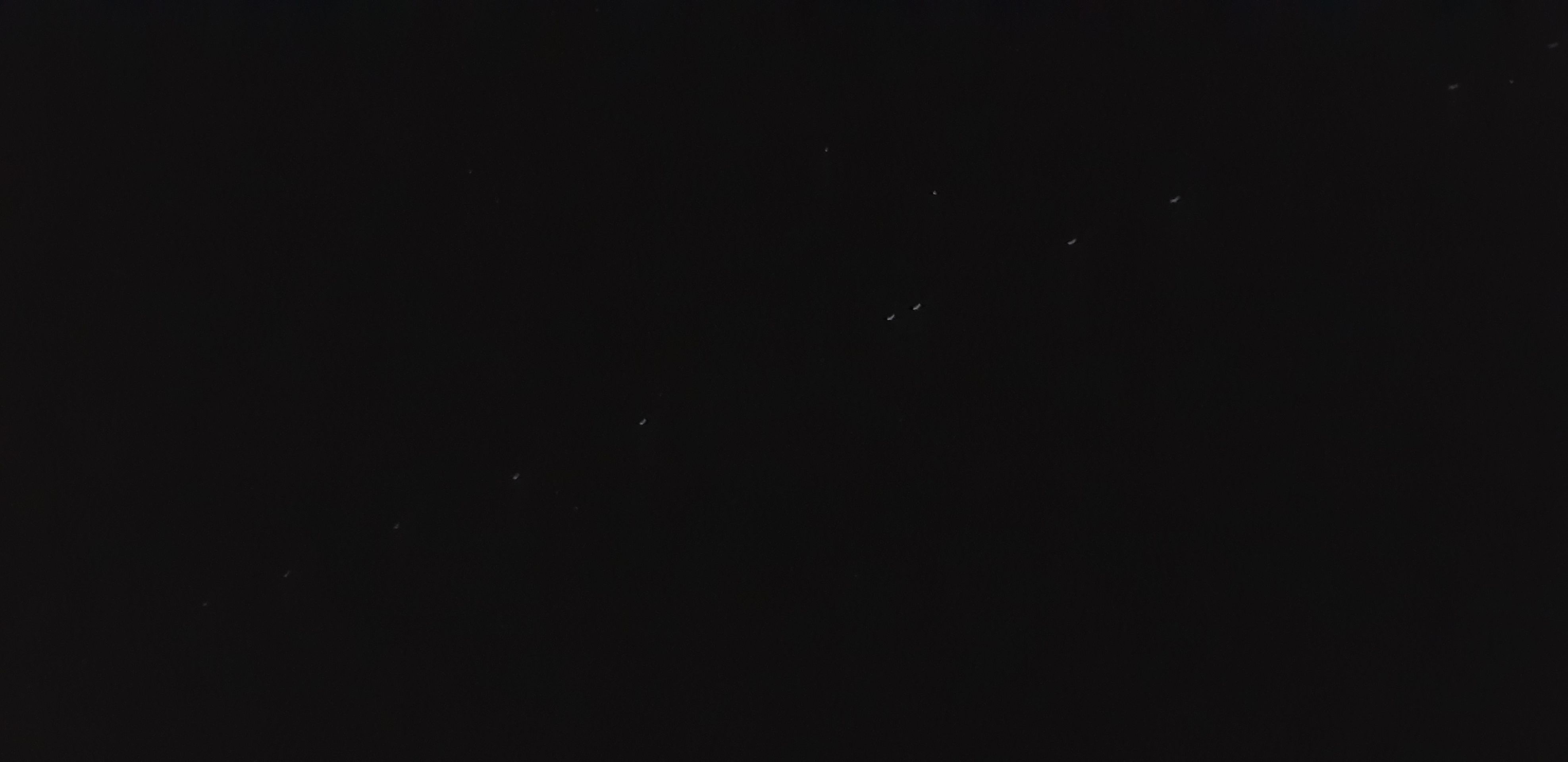 UFO? Čechy vystrašily satelity Elona Muska - 13 - GALERIE: UFO nad Českem? Ne, Muskovy satelity (6/9)