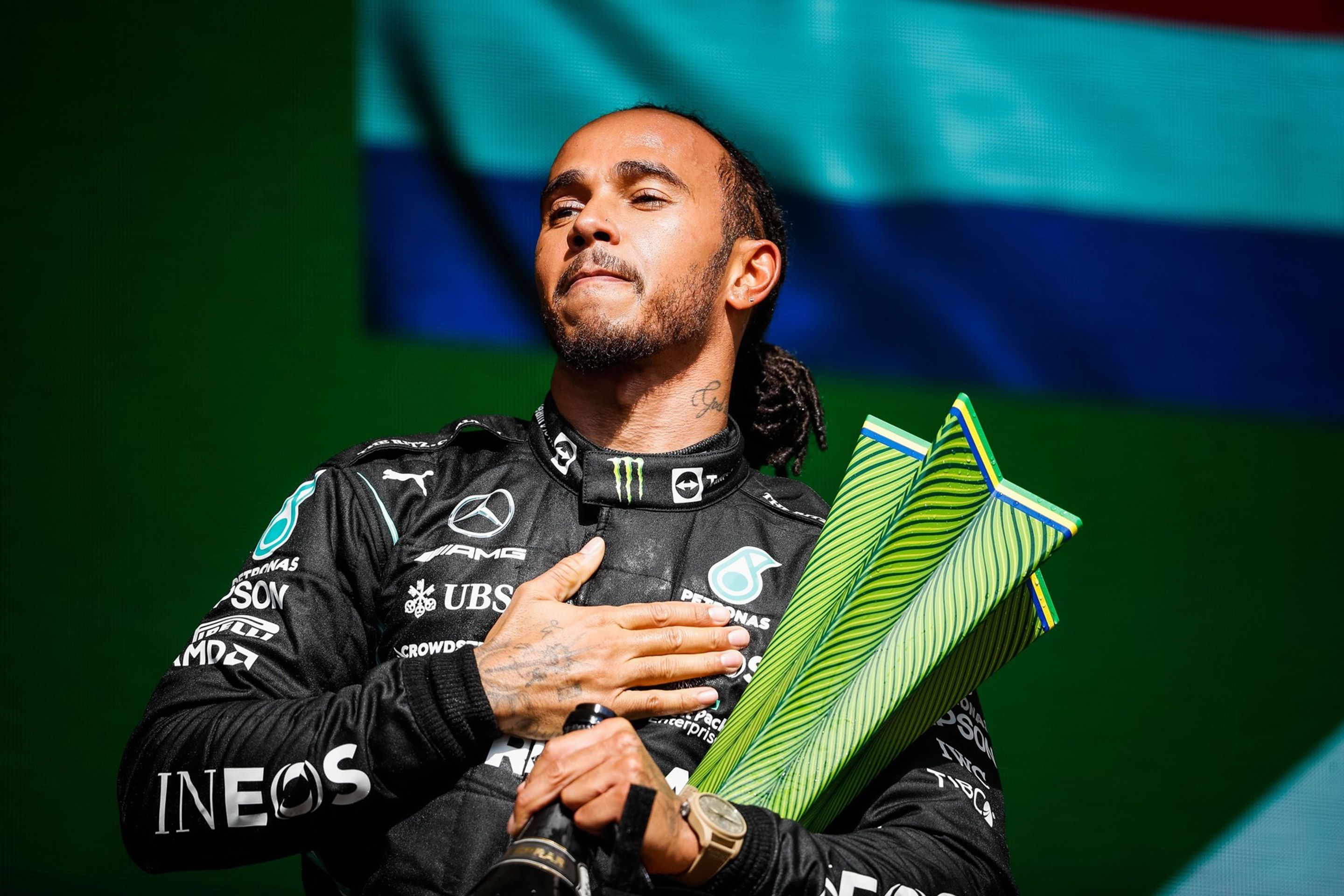 Lewis Hamilton po Velké ceně Brazílie - Lewis Hamilton prodal luxusní apartmán v New York za miliardu (8/9)