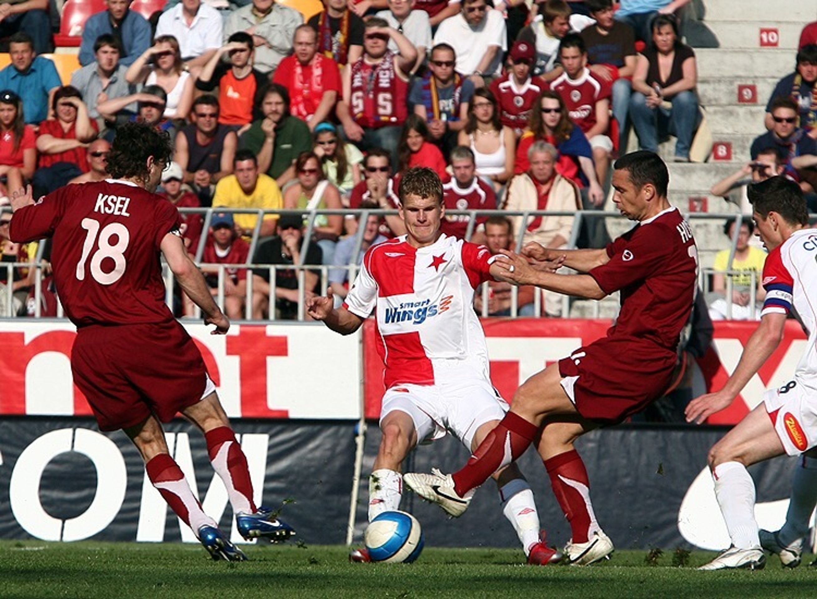 Derby Sparta - Slavia. Kdo vyhraje tentokrát? - Horváth vystřelil Spartě výhru v derby (1/21)