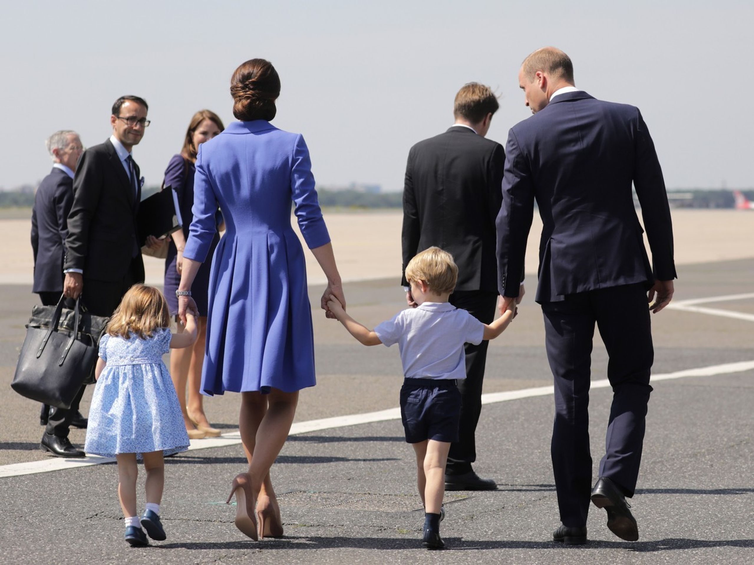 Princ George - 3 - GALERIE: William a Kate s dětmi (11/16)