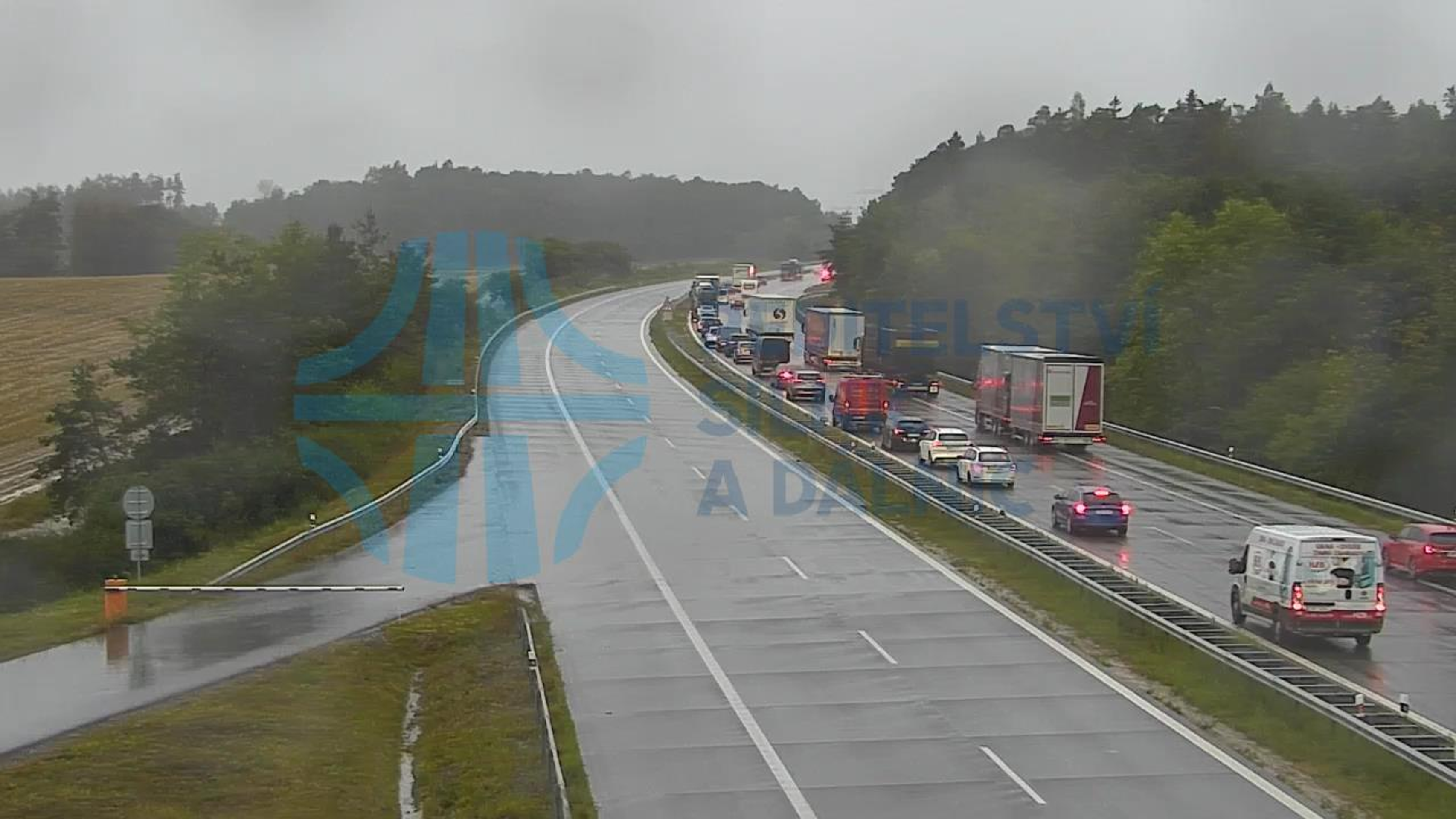 Vážná dopravní nehoda na D1 (2) - Vážná dopravní nehoda na D1 (2/3)