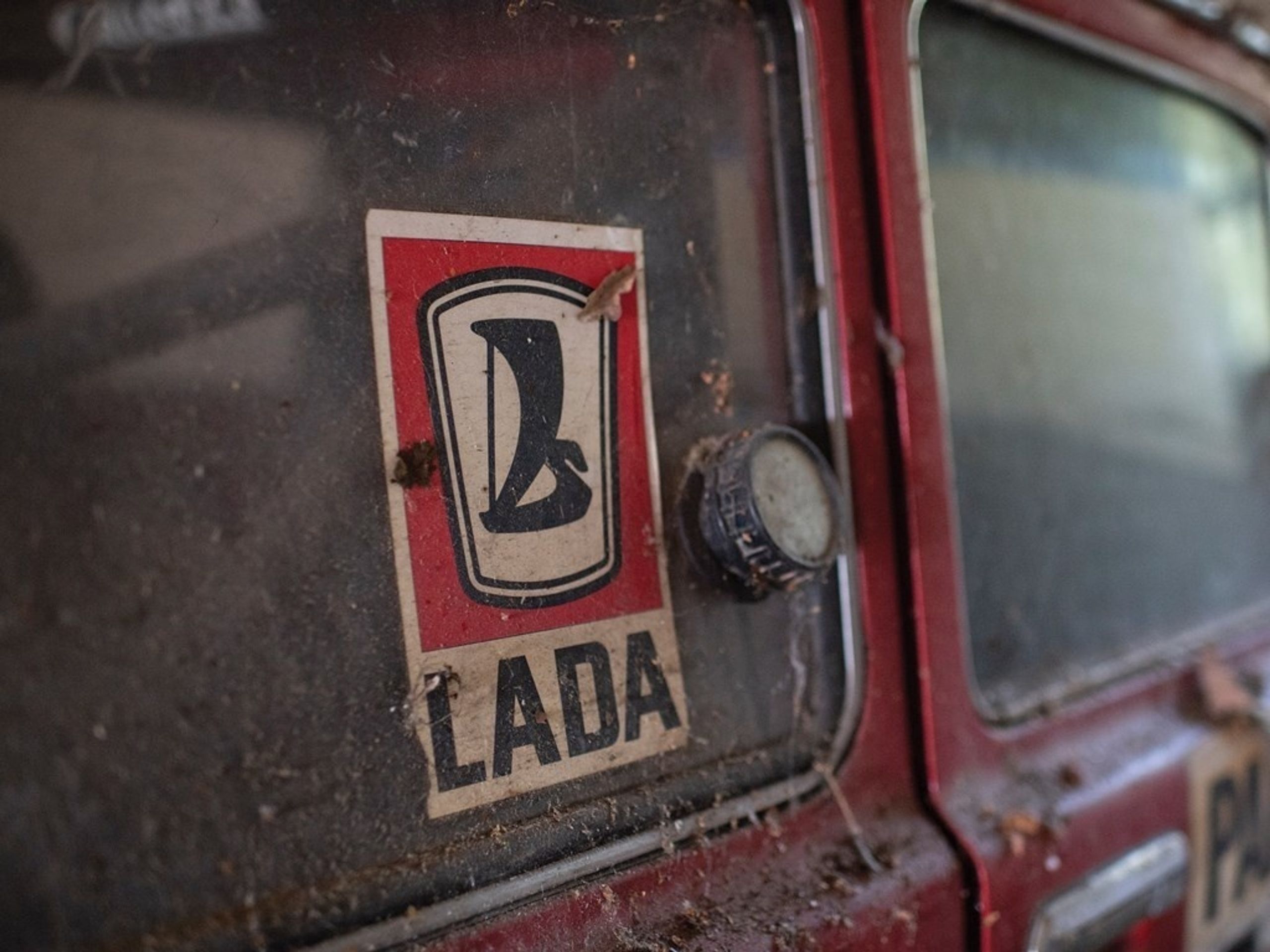 Lada Niva z roku 1979 - 28 - Fotogalerie: Stařičká Lada Niva je na prodej (10/16)