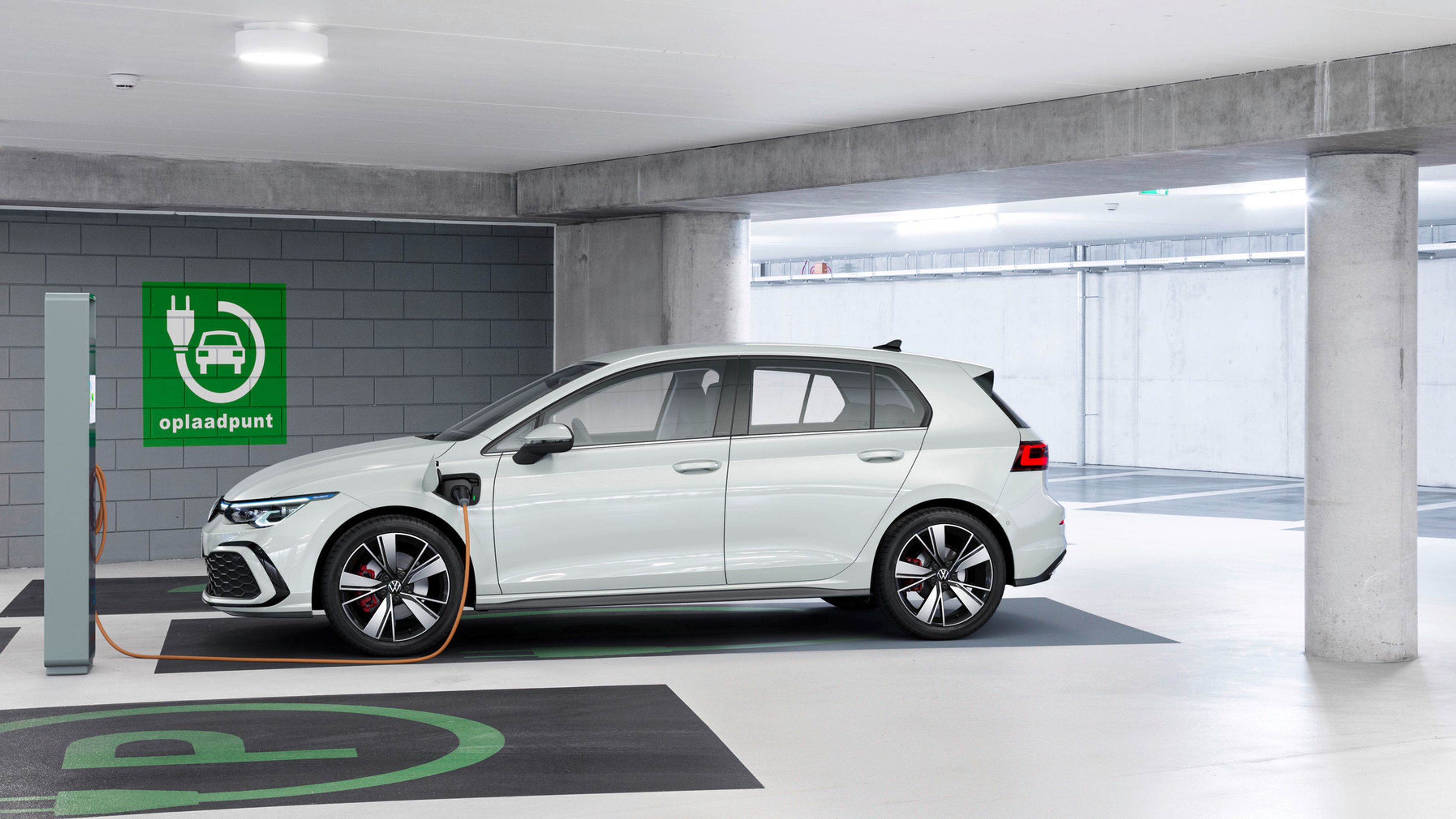 Volkswagen Golf osmé generace - 25 - Fotogalerie: Nový VW Golf (31/36)