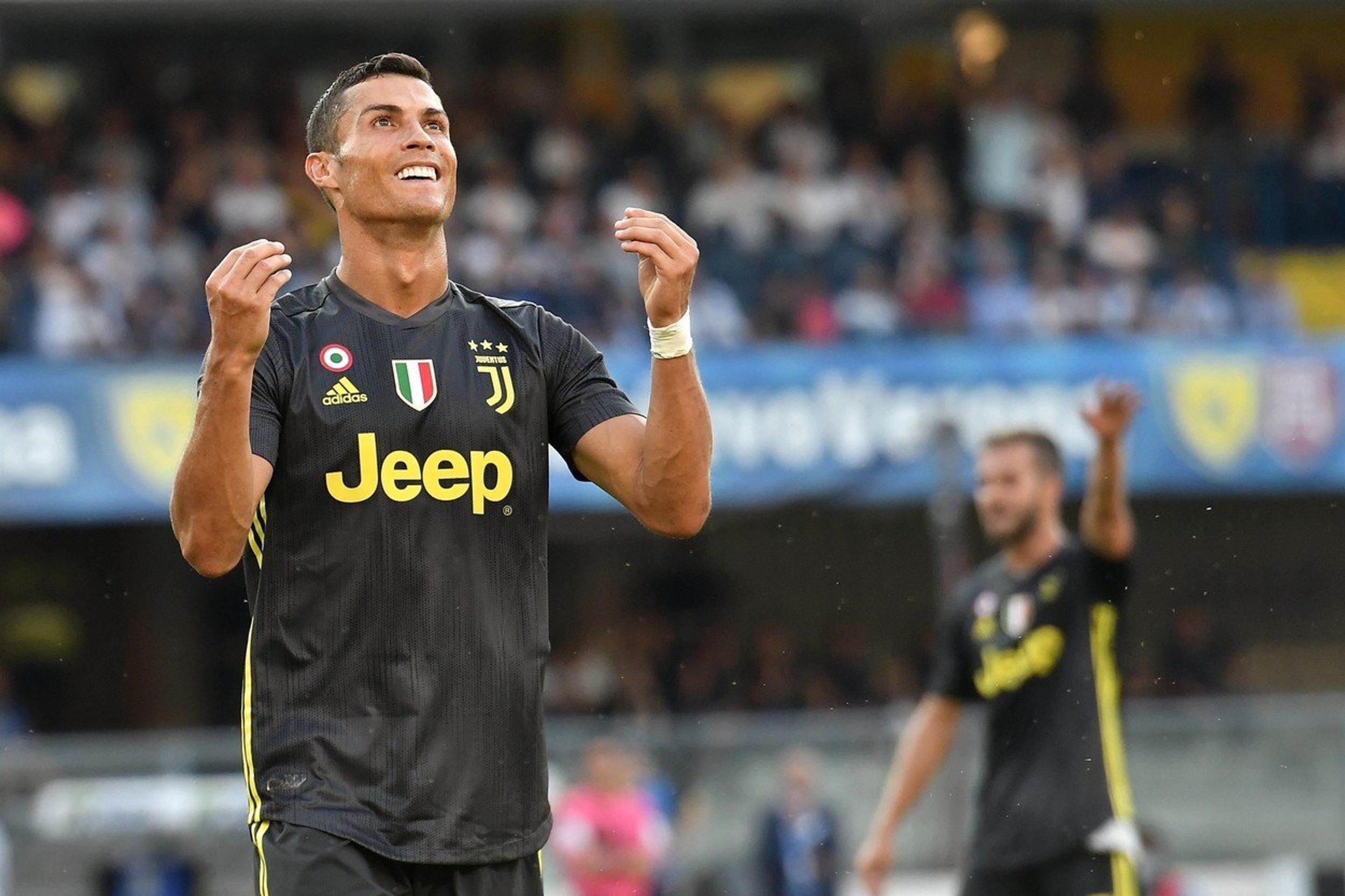 Cristiano Ronaldo - GALERIE: Ronaldo při prvním ligovém zápase za Juventus (4/4)