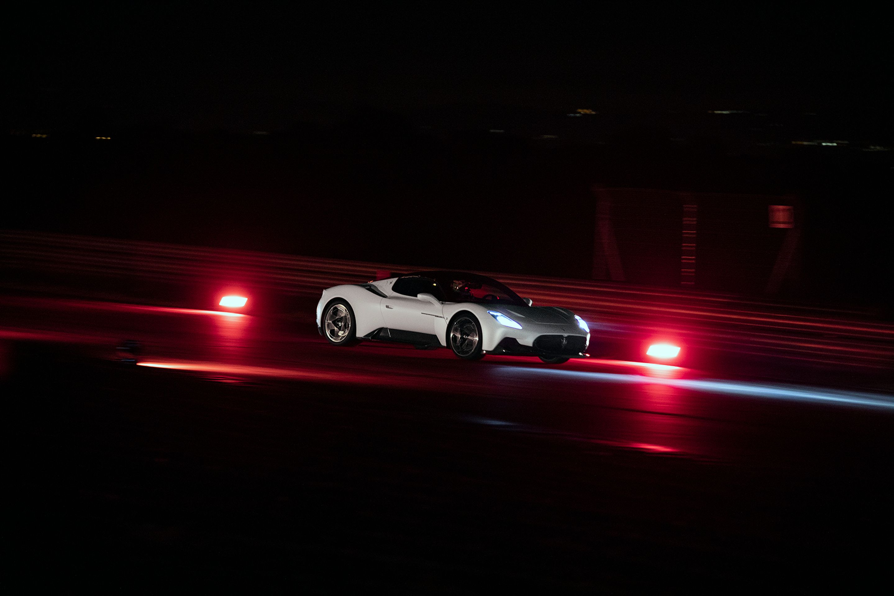 Supersport Maserati MC20 - 61 - Fotogalerie: Luxusní supersport Maserati MC20 (17/32)