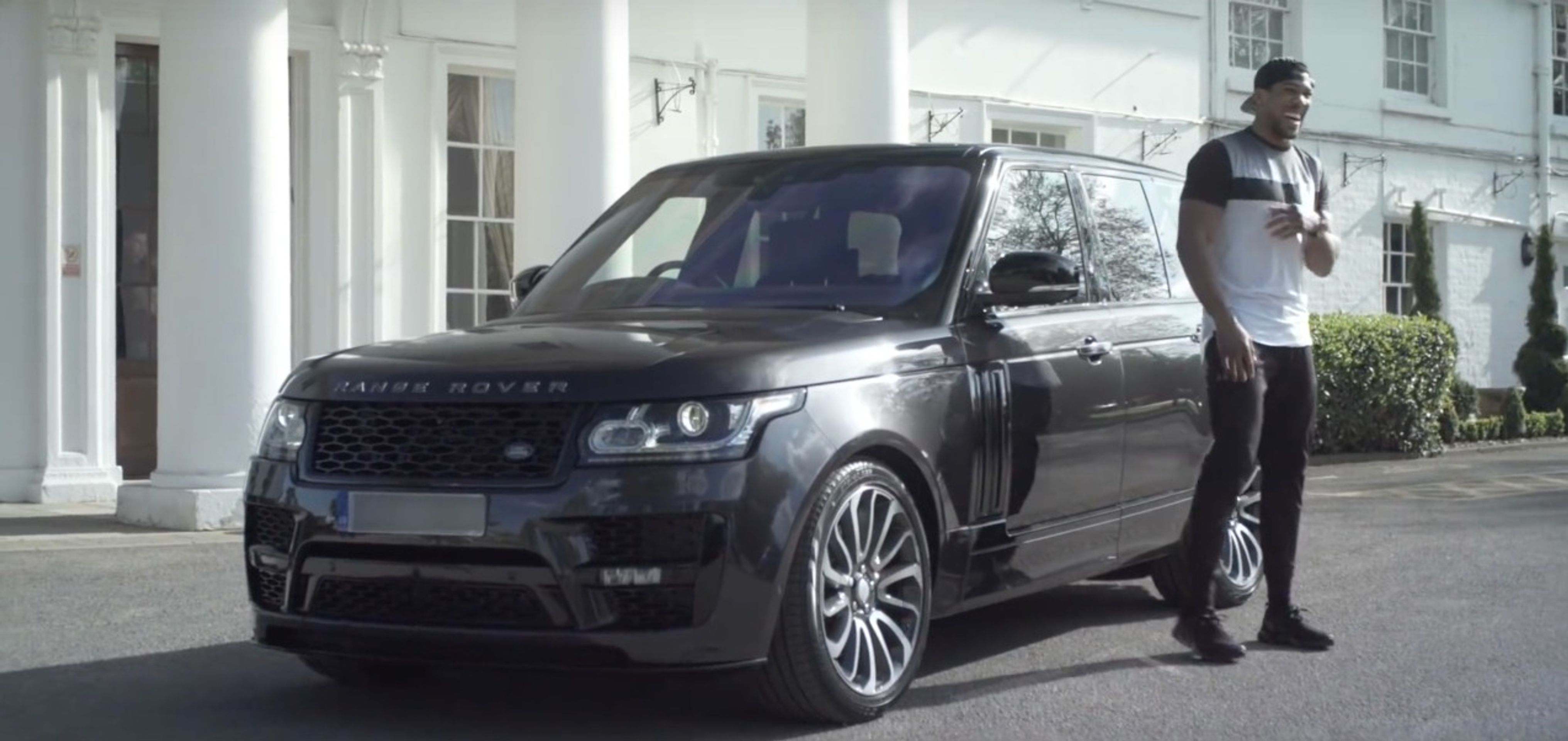 Range Rover - 12 - GALERIE: Range Rover pro boxerského šampiona (1/10)